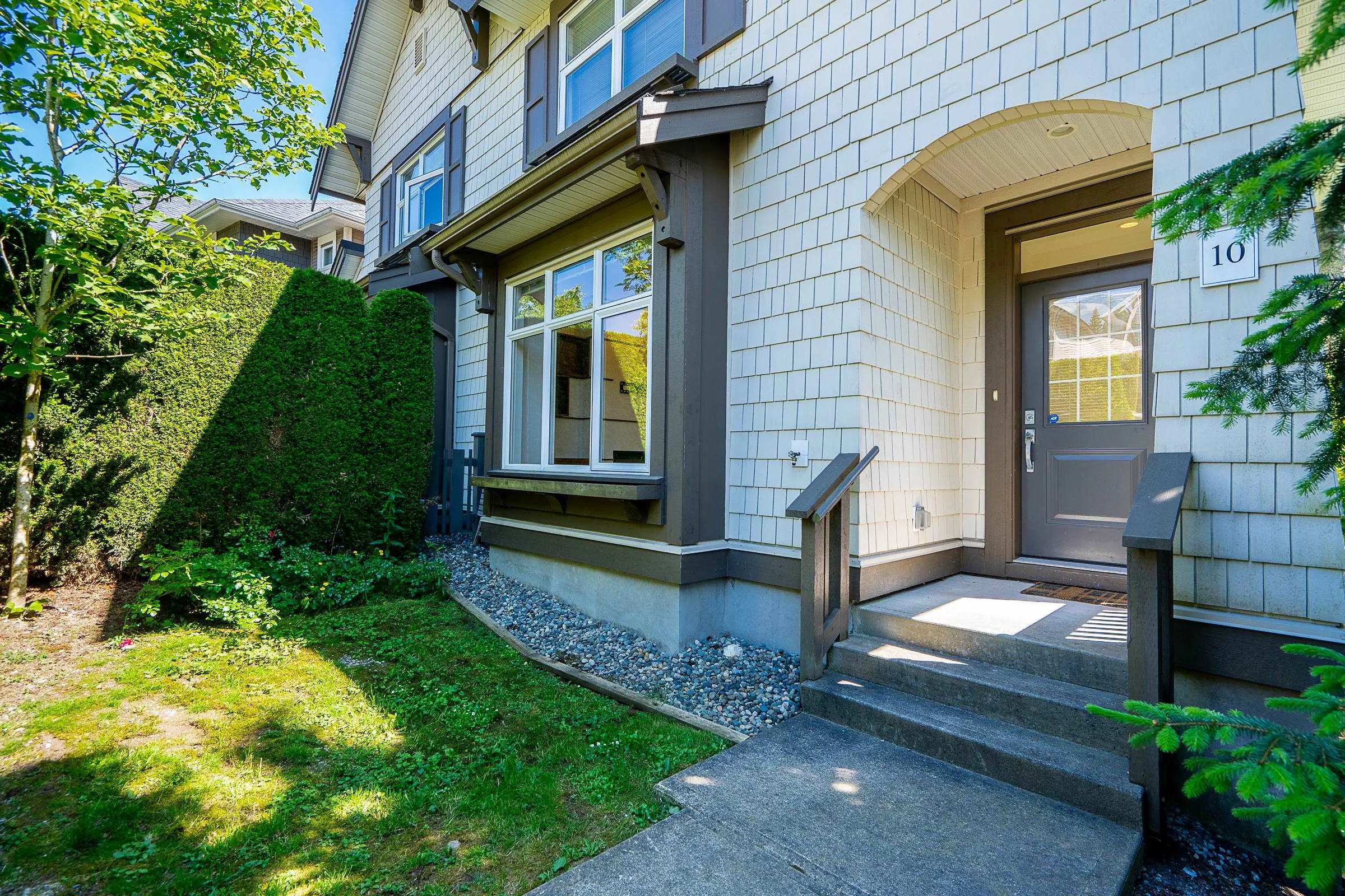 3400 Devonshire Avenue #10