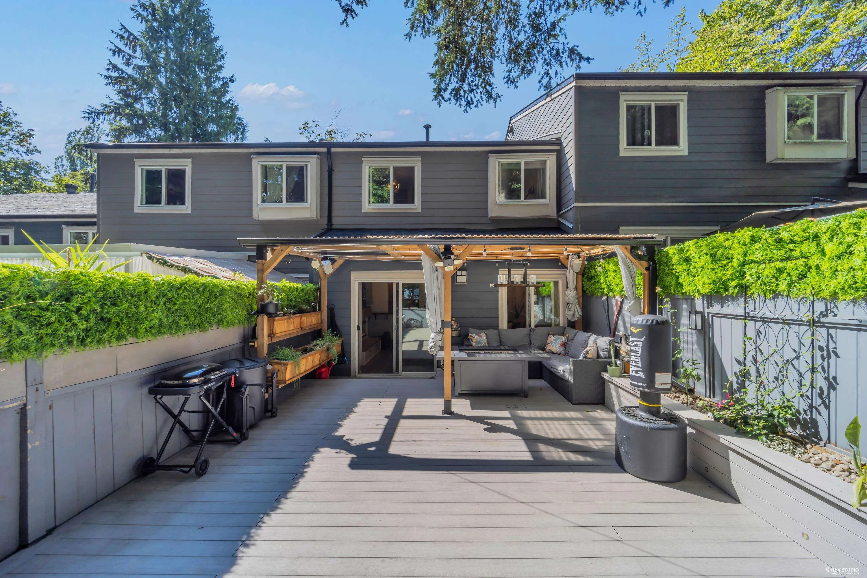 2624 Tretheway Drive