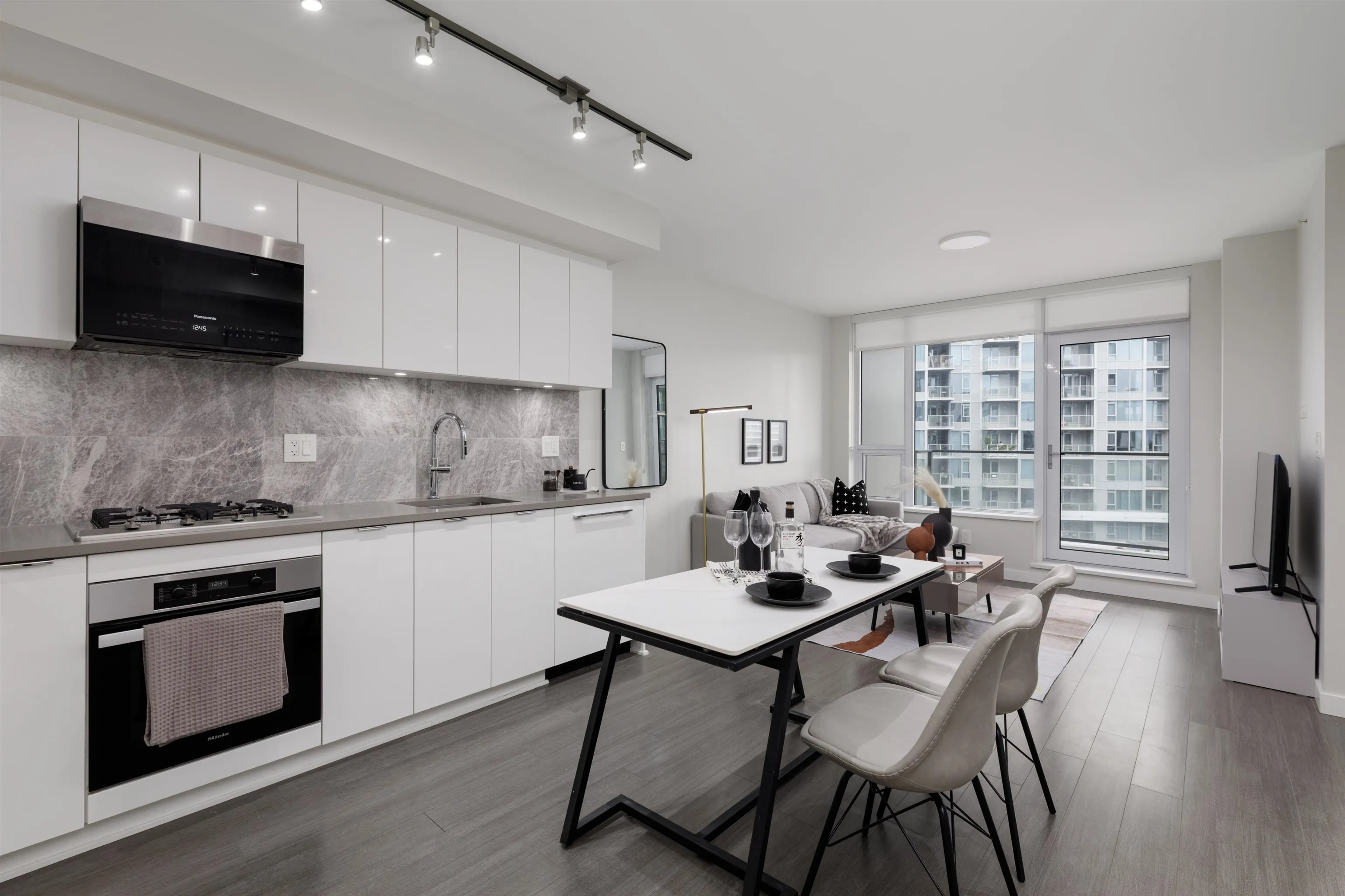 3699 Sexsmith Road #618