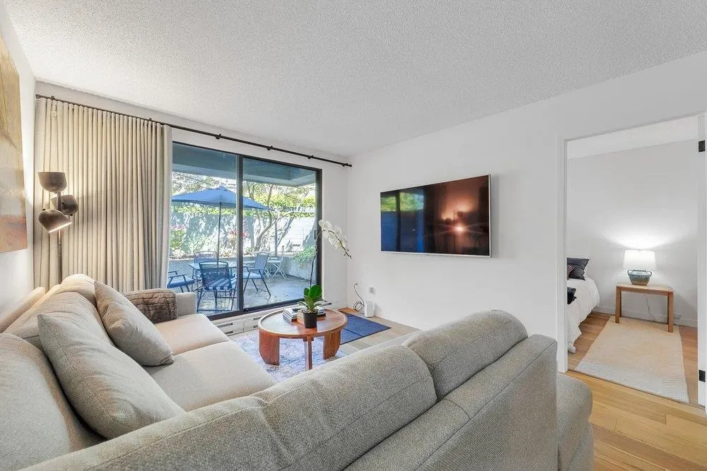 2119 Bellevue Avenue #208