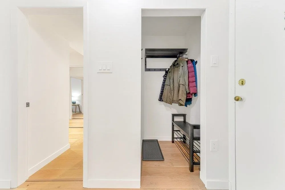 2119 Bellevue Avenue #208