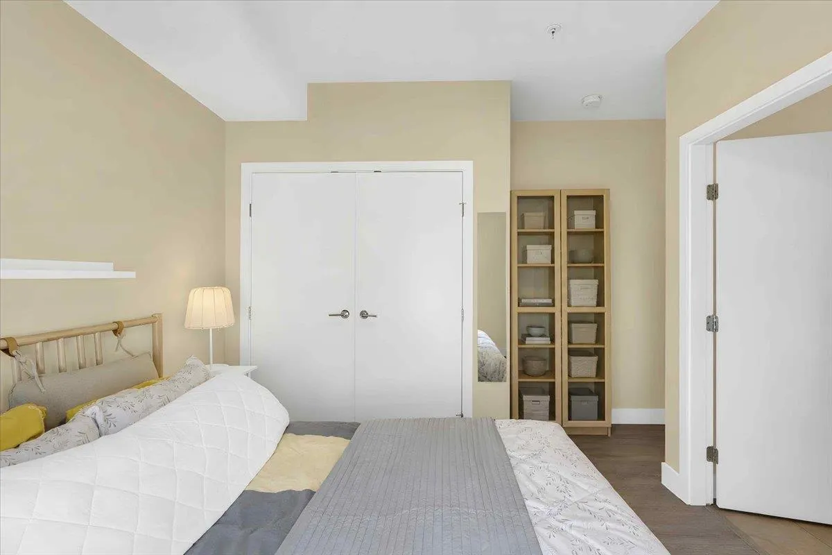 4882 Slocan Street #303