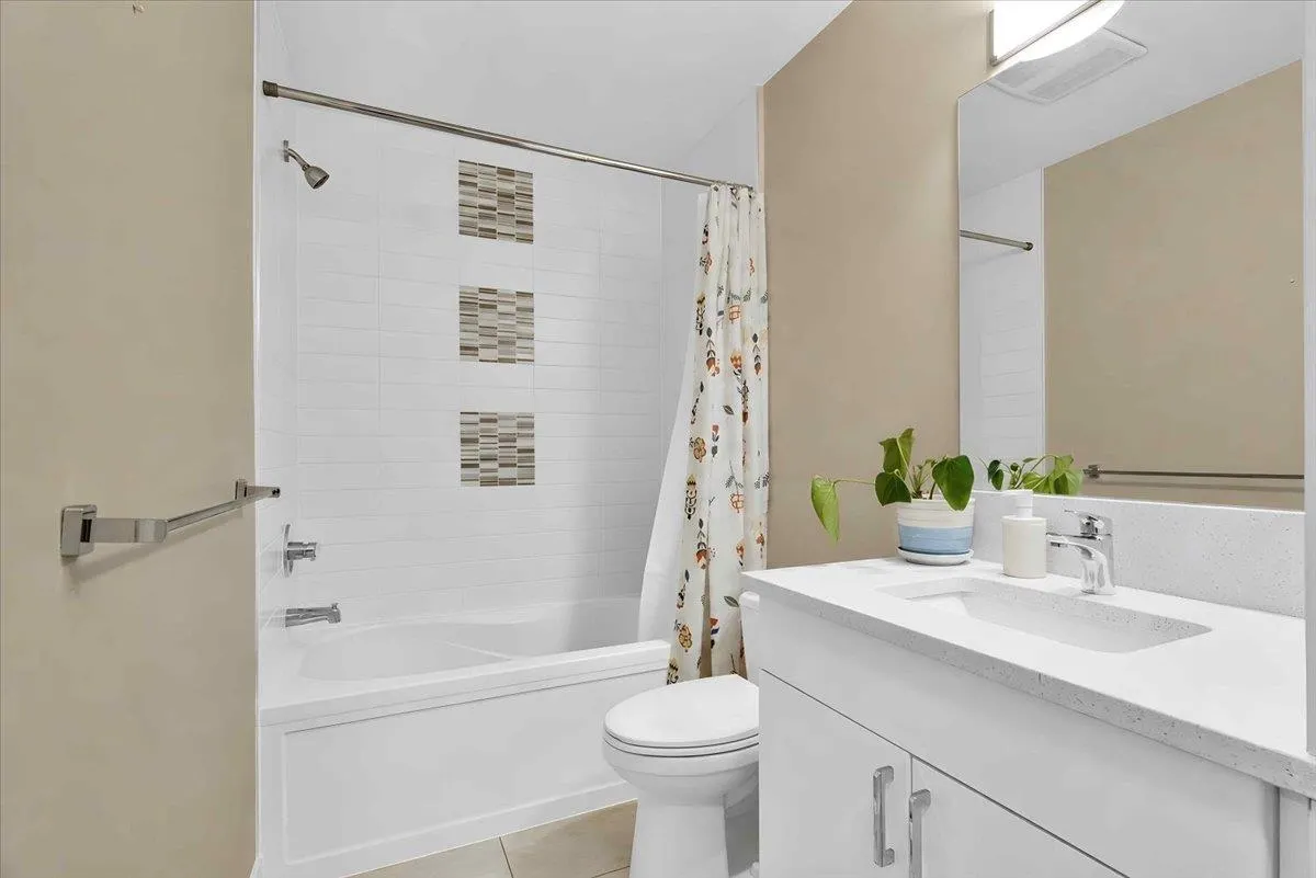 4882 Slocan Street #303
