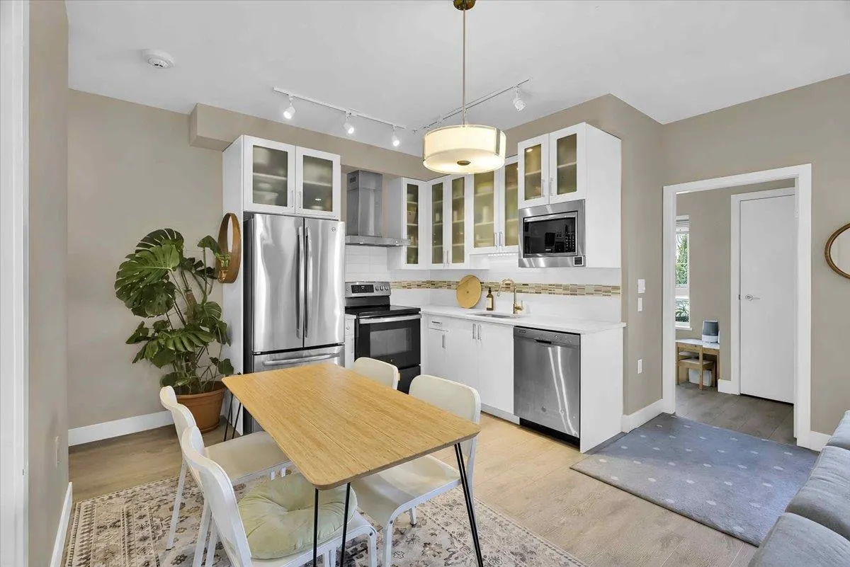 4882 Slocan Street #303