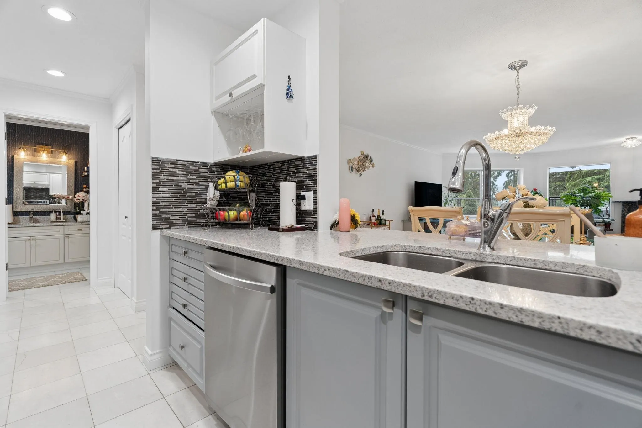1500 Ostler Court #602