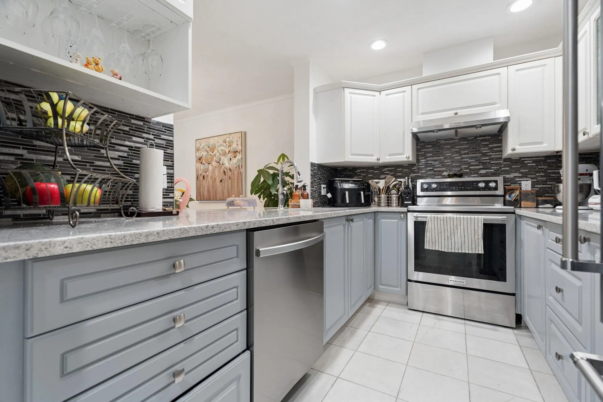 1500 Ostler Court #602