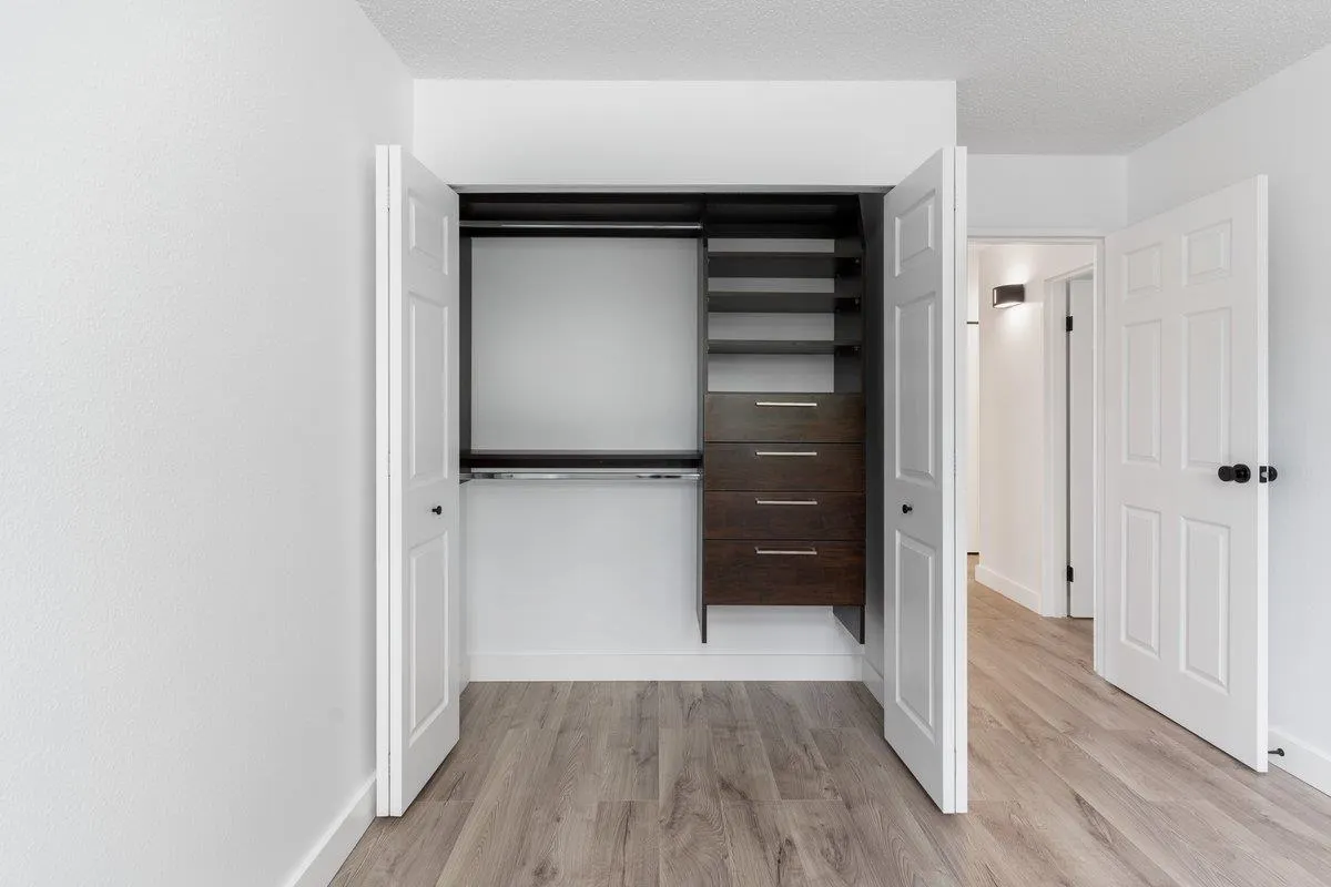 12096 222 Street #212