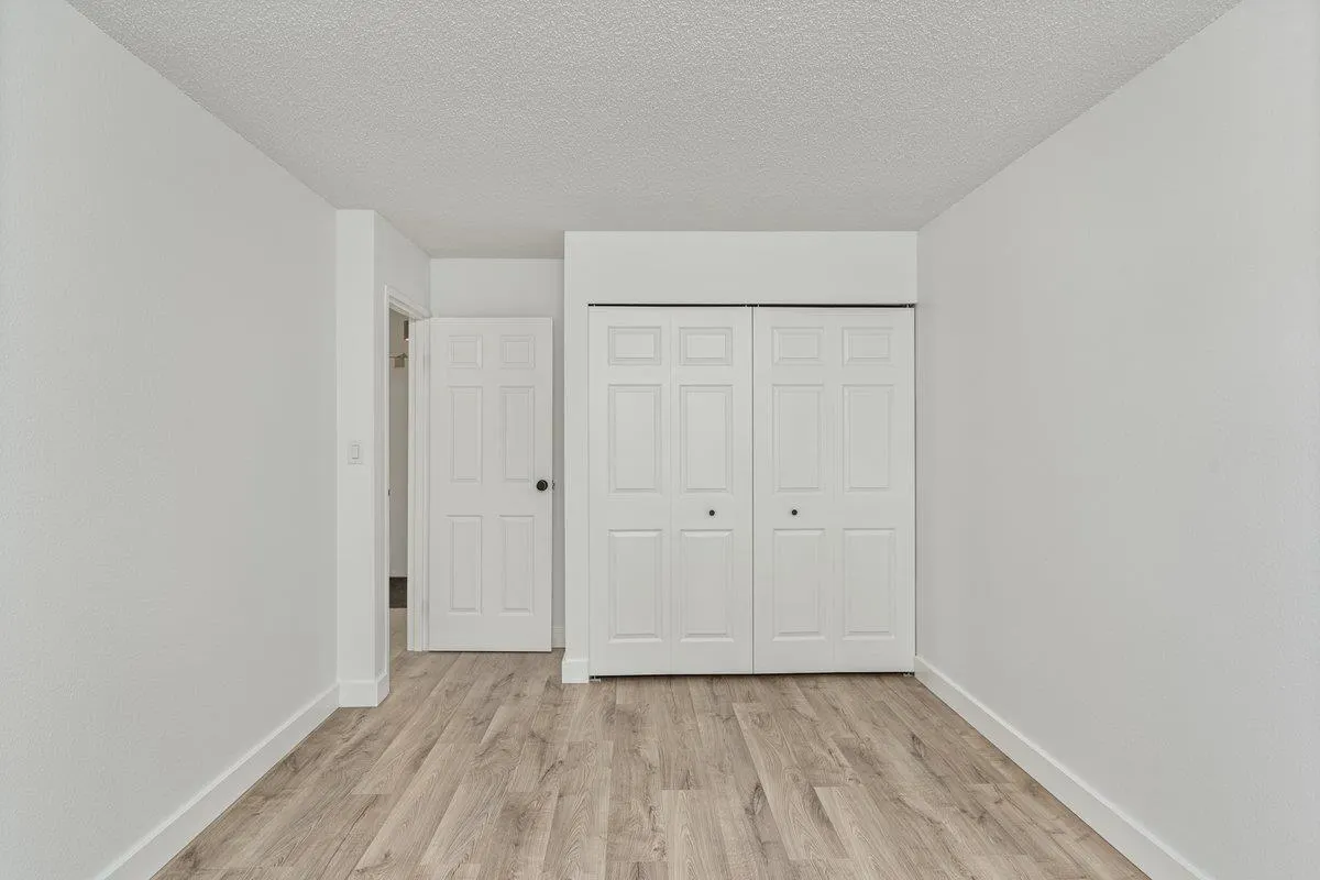 12096 222 Street #212