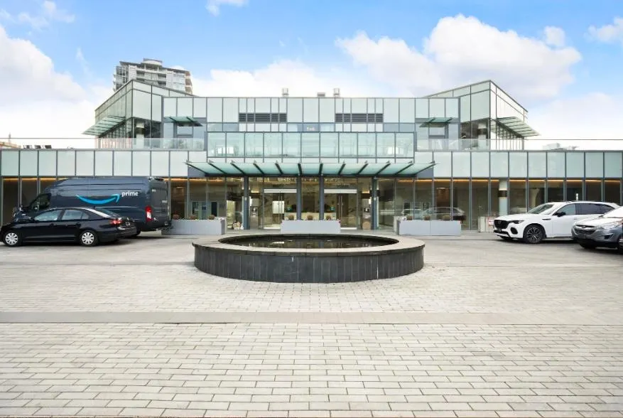 4730 Lougheed Highway #605