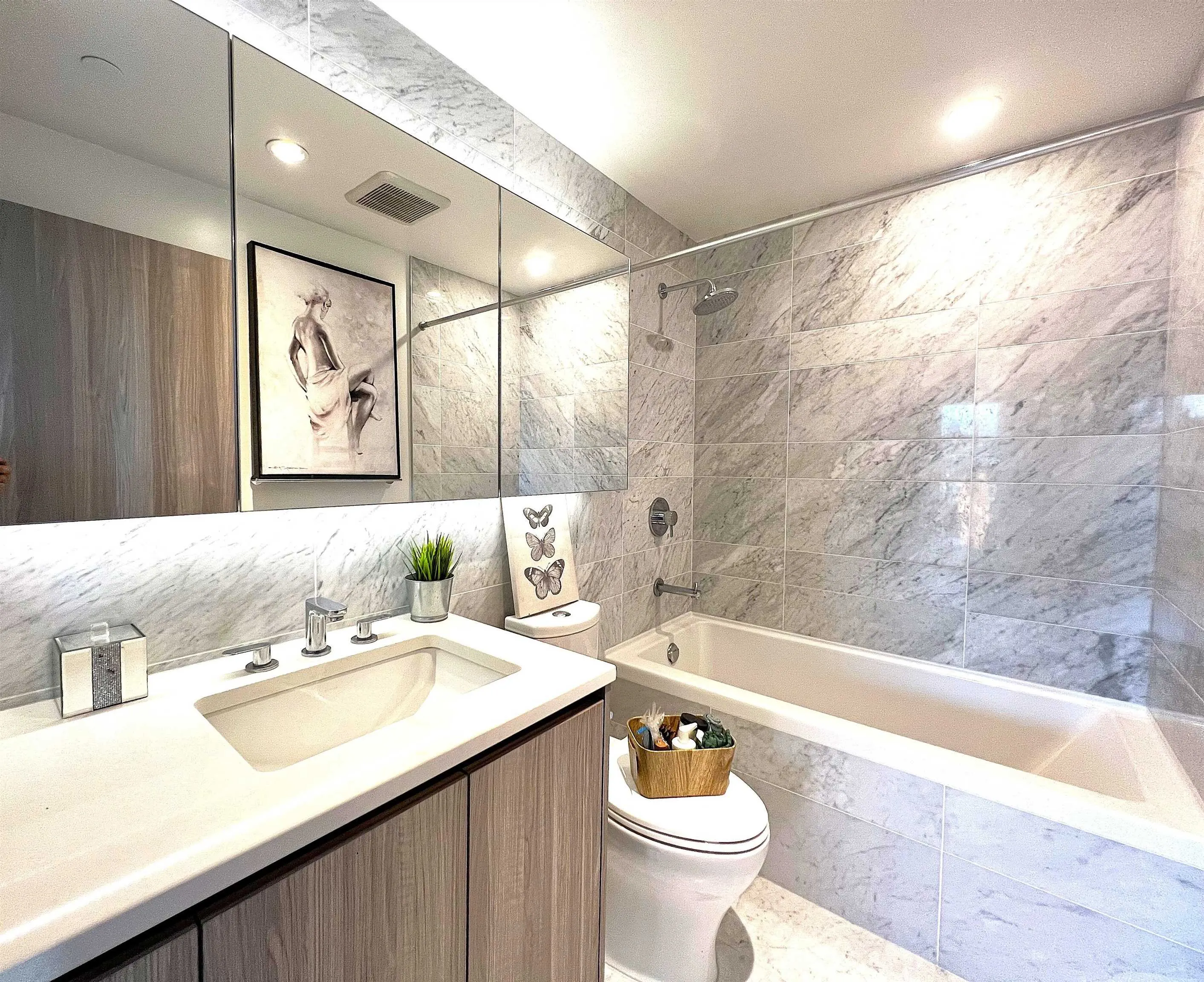 4730 Lougheed Highway #605