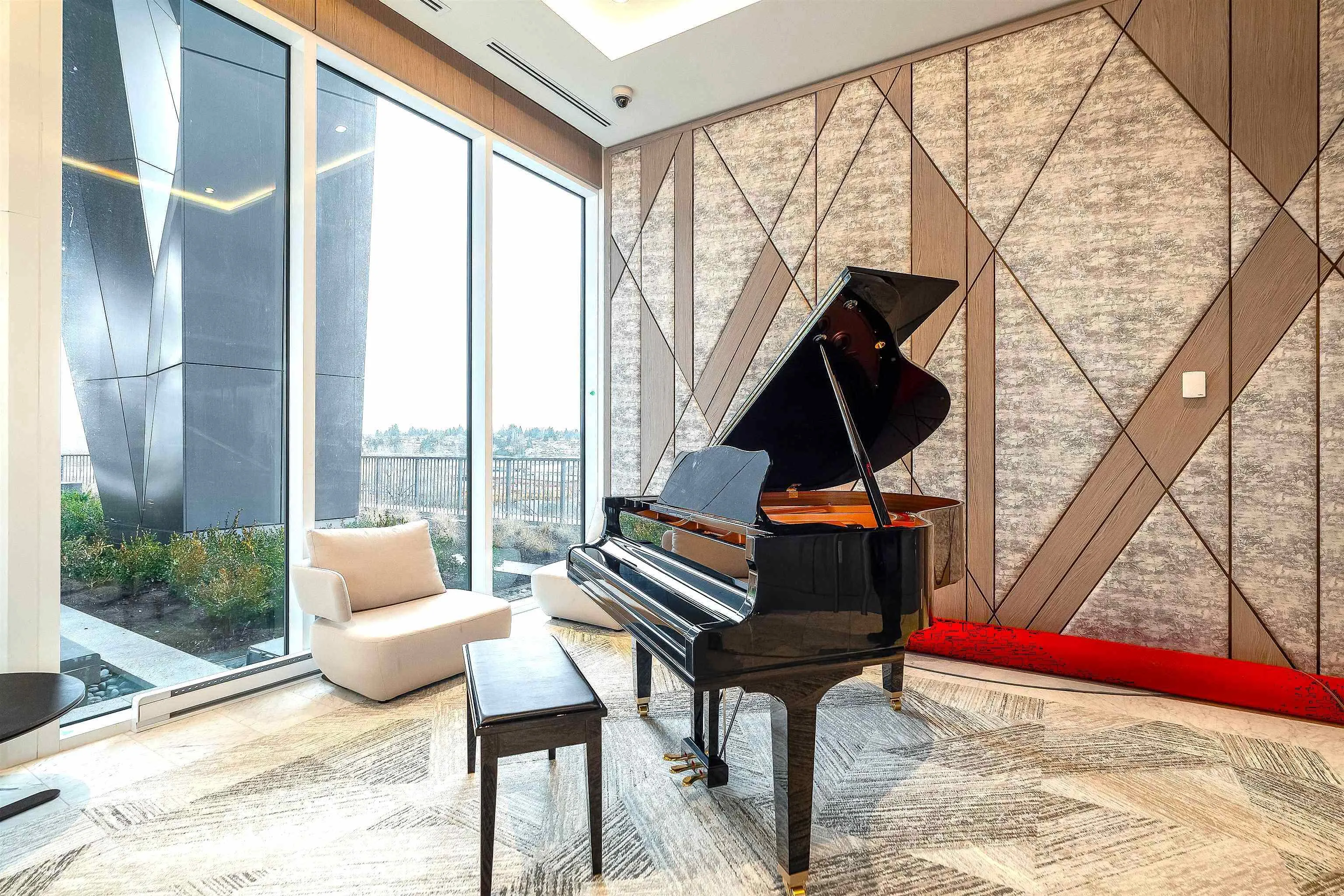 4730 Lougheed Highway #605