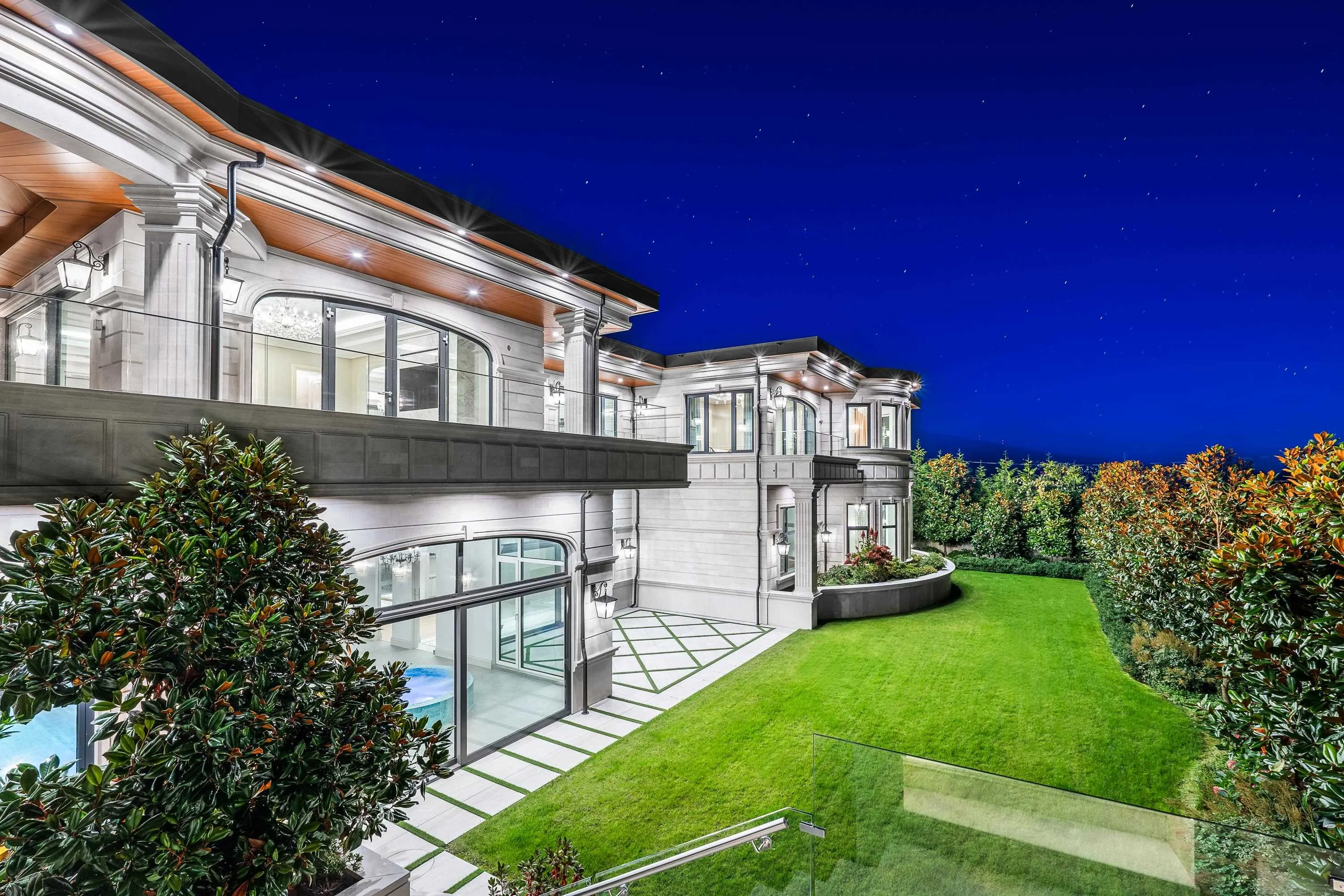 839 Eyremount Drive