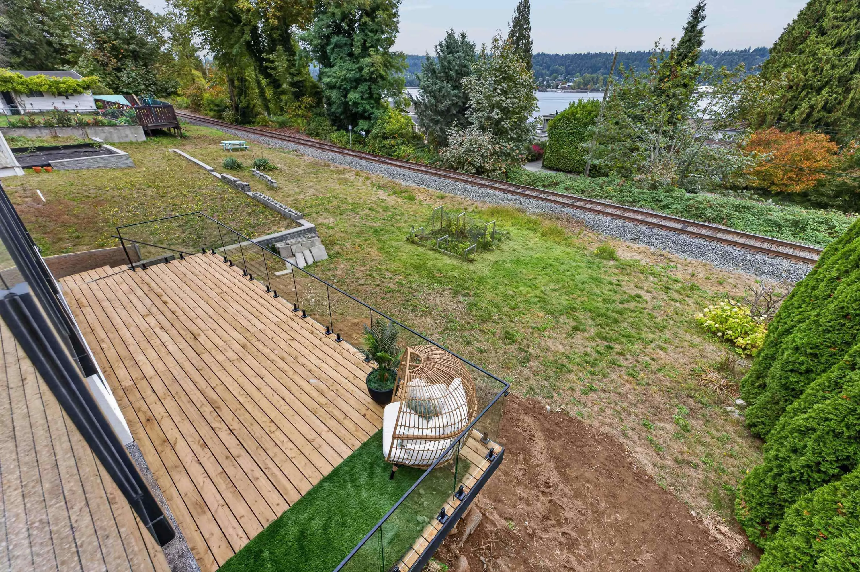 724 Ioco Road