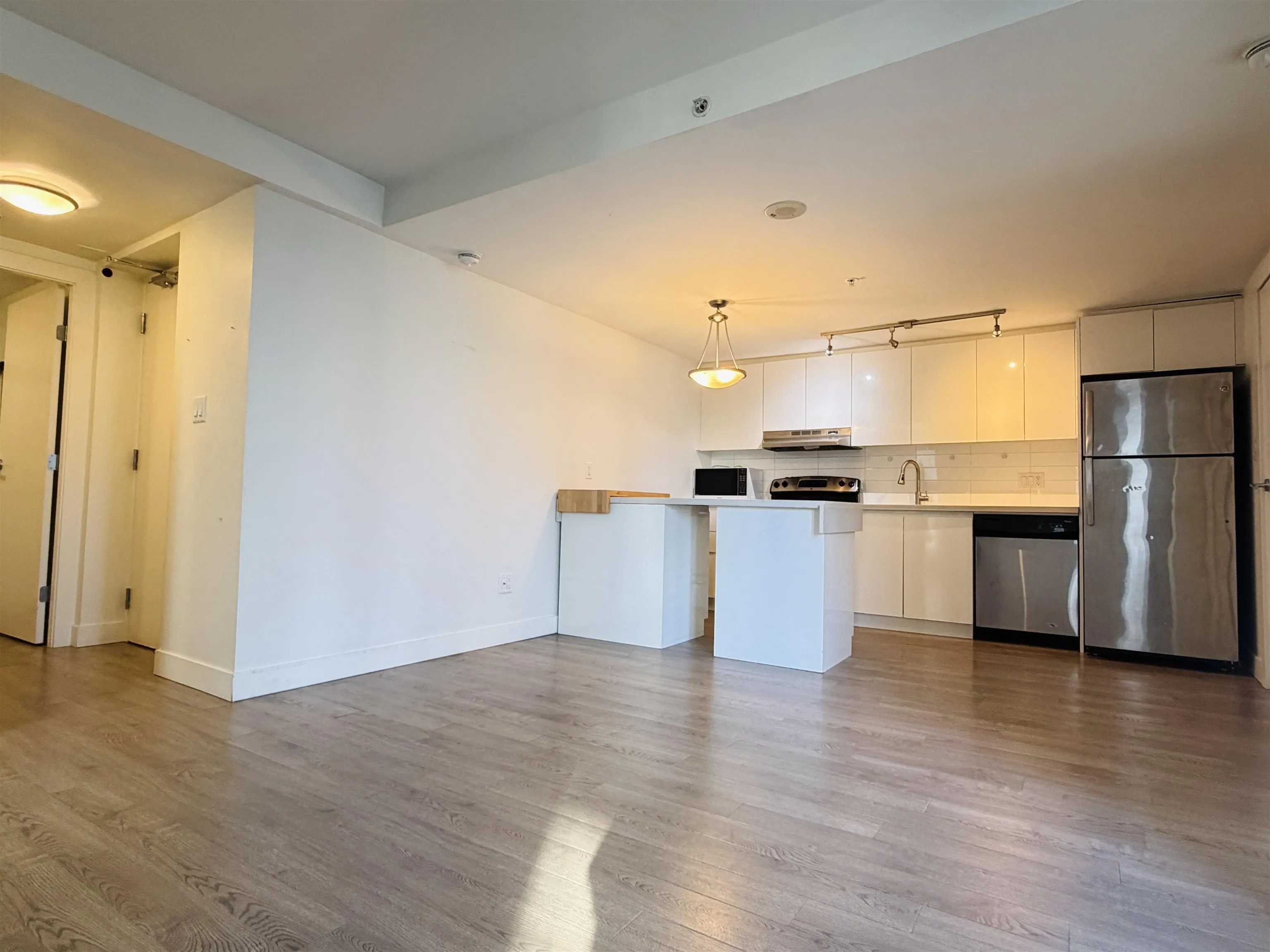 555 W 7th Avenue #603