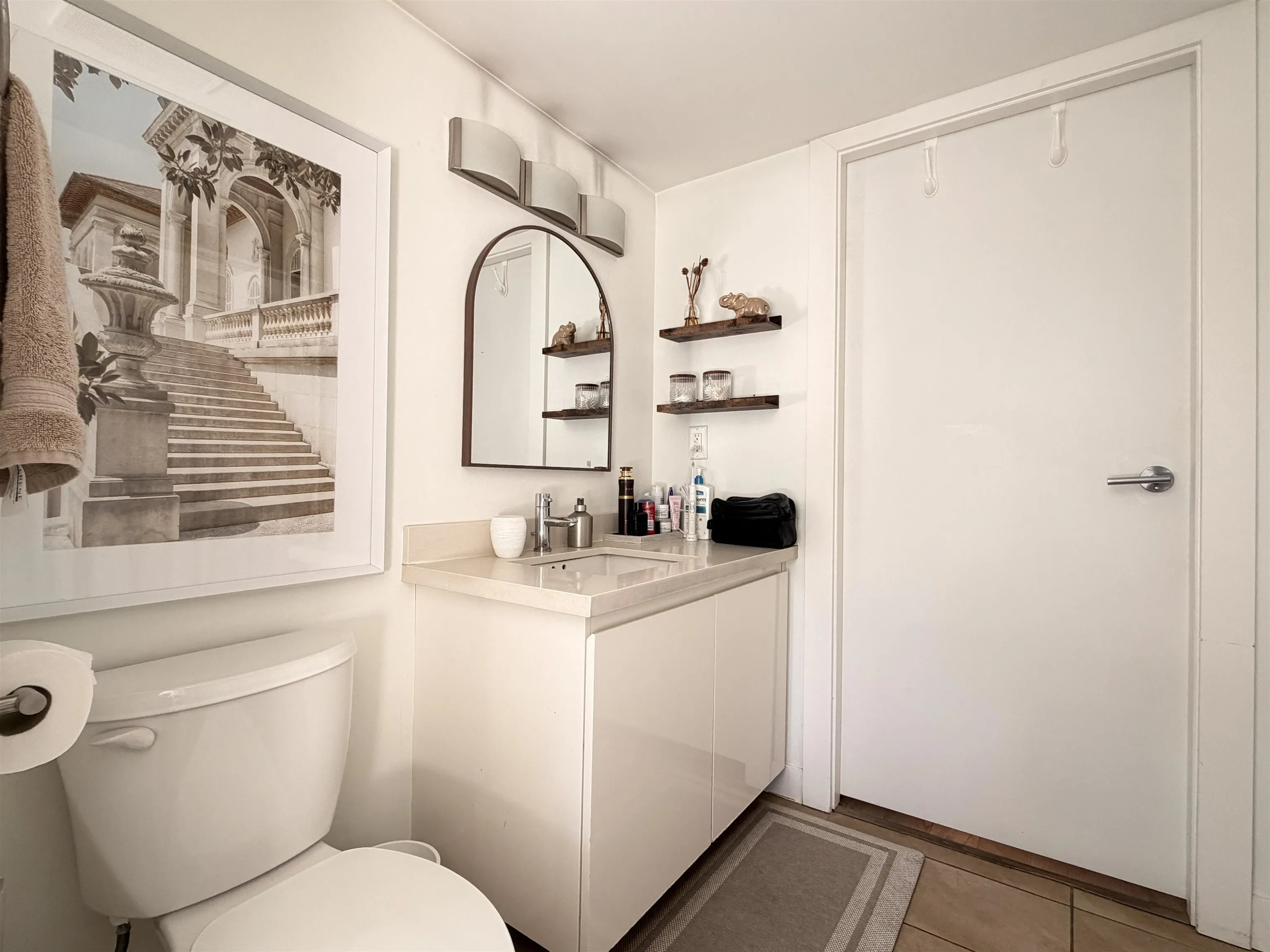 555 W 7th Avenue #603