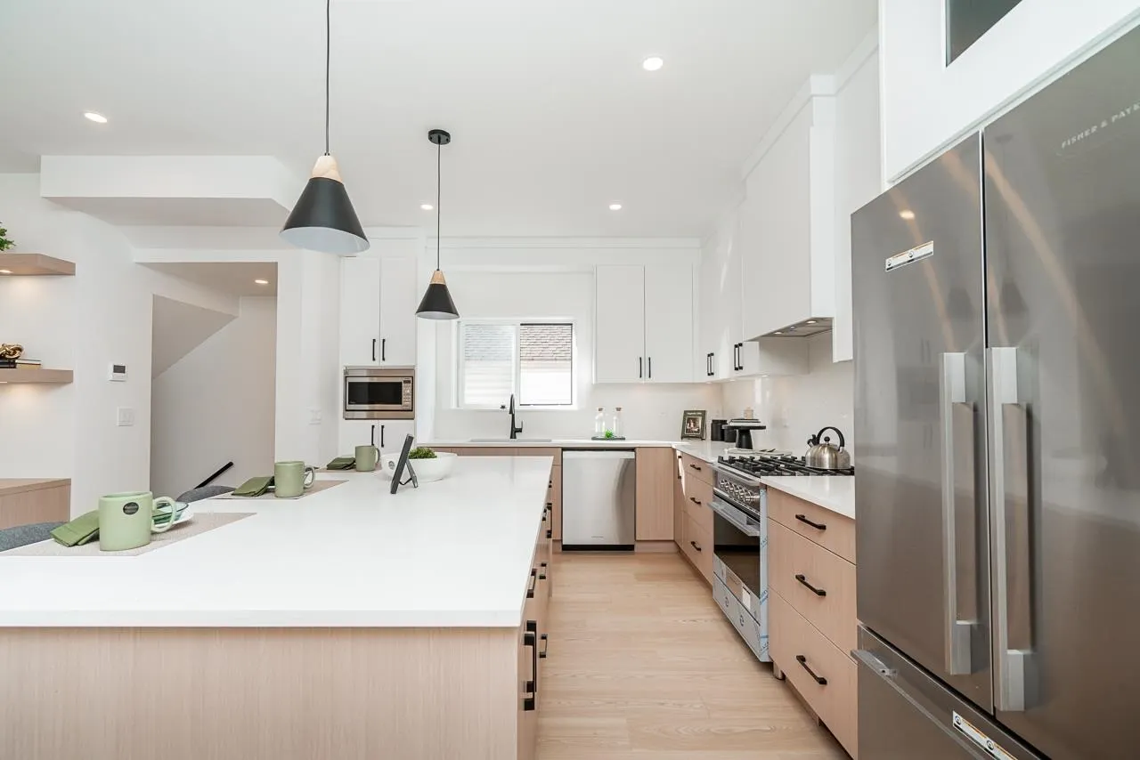 17059 0 Avenue #101