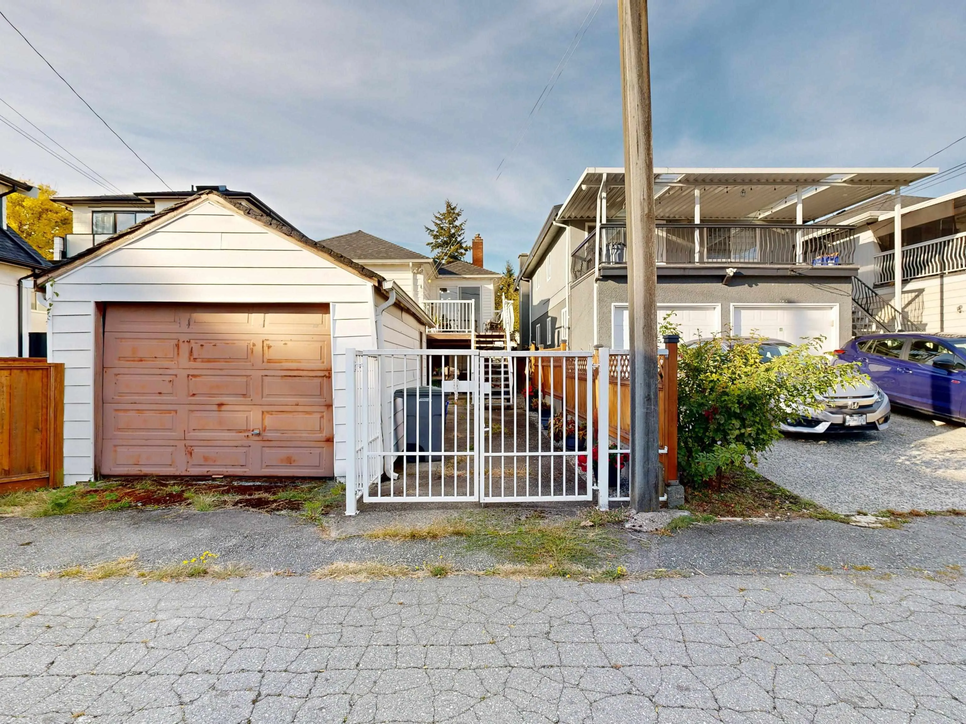 1222 E 51st Avenue