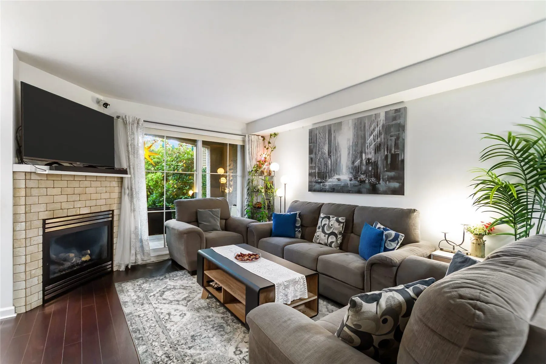 1383 Brunette Avenue #2