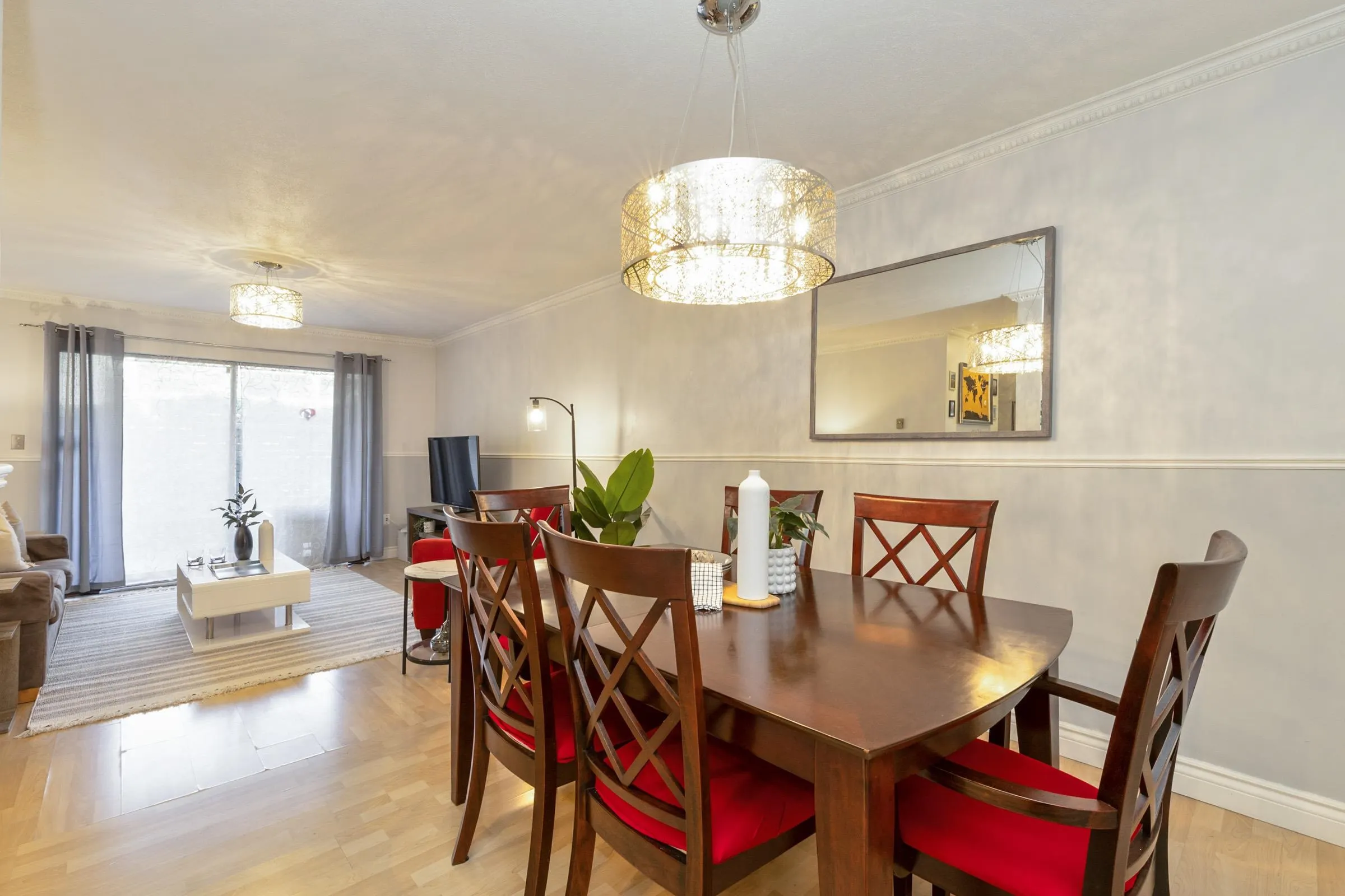 6105 Kingsway #112