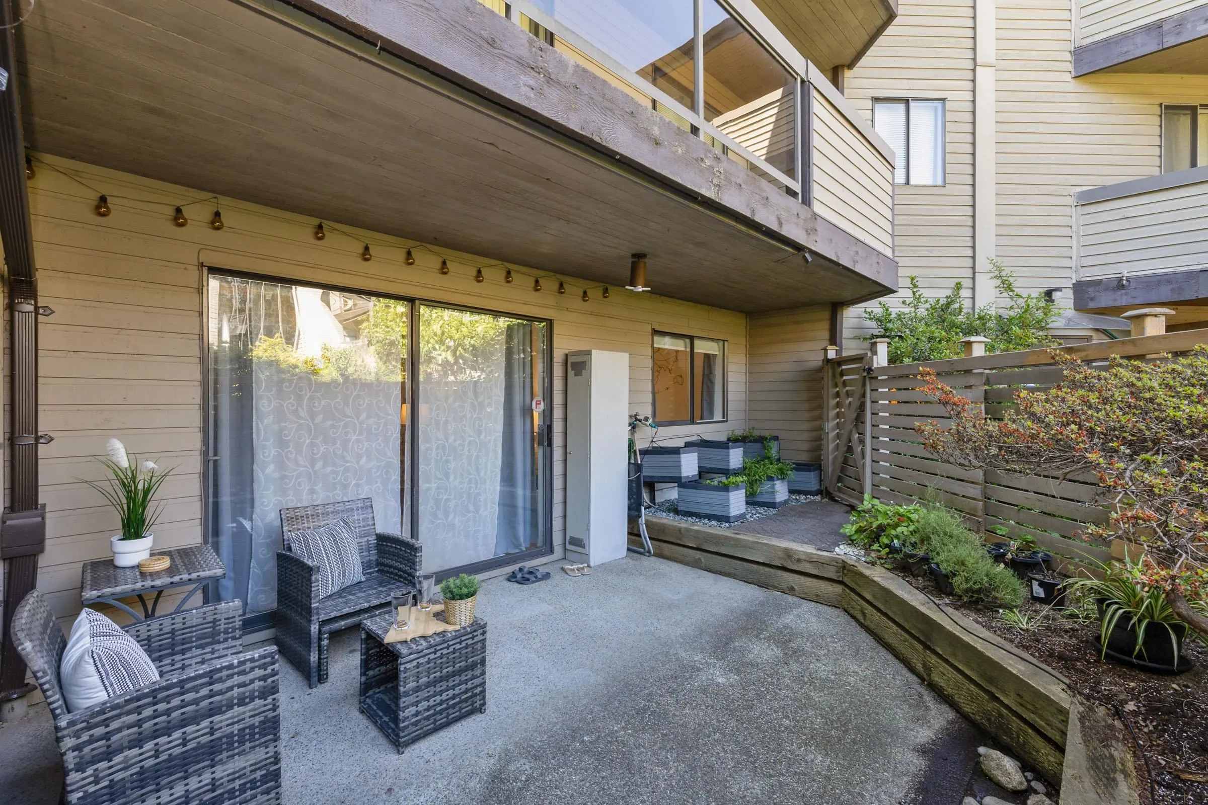 6105 Kingsway #112
