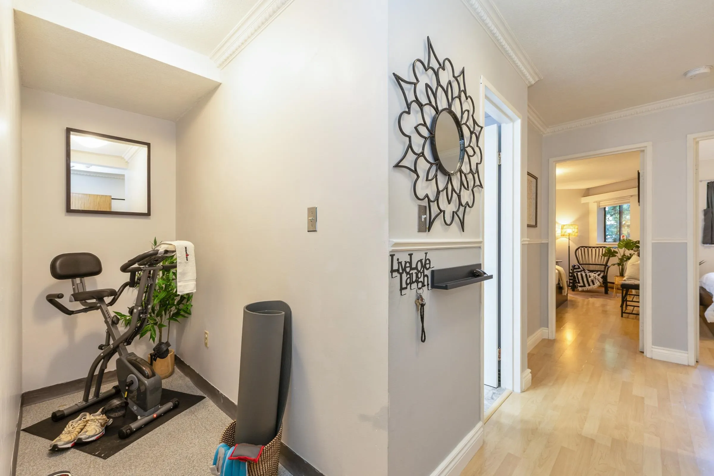 6105 Kingsway #112