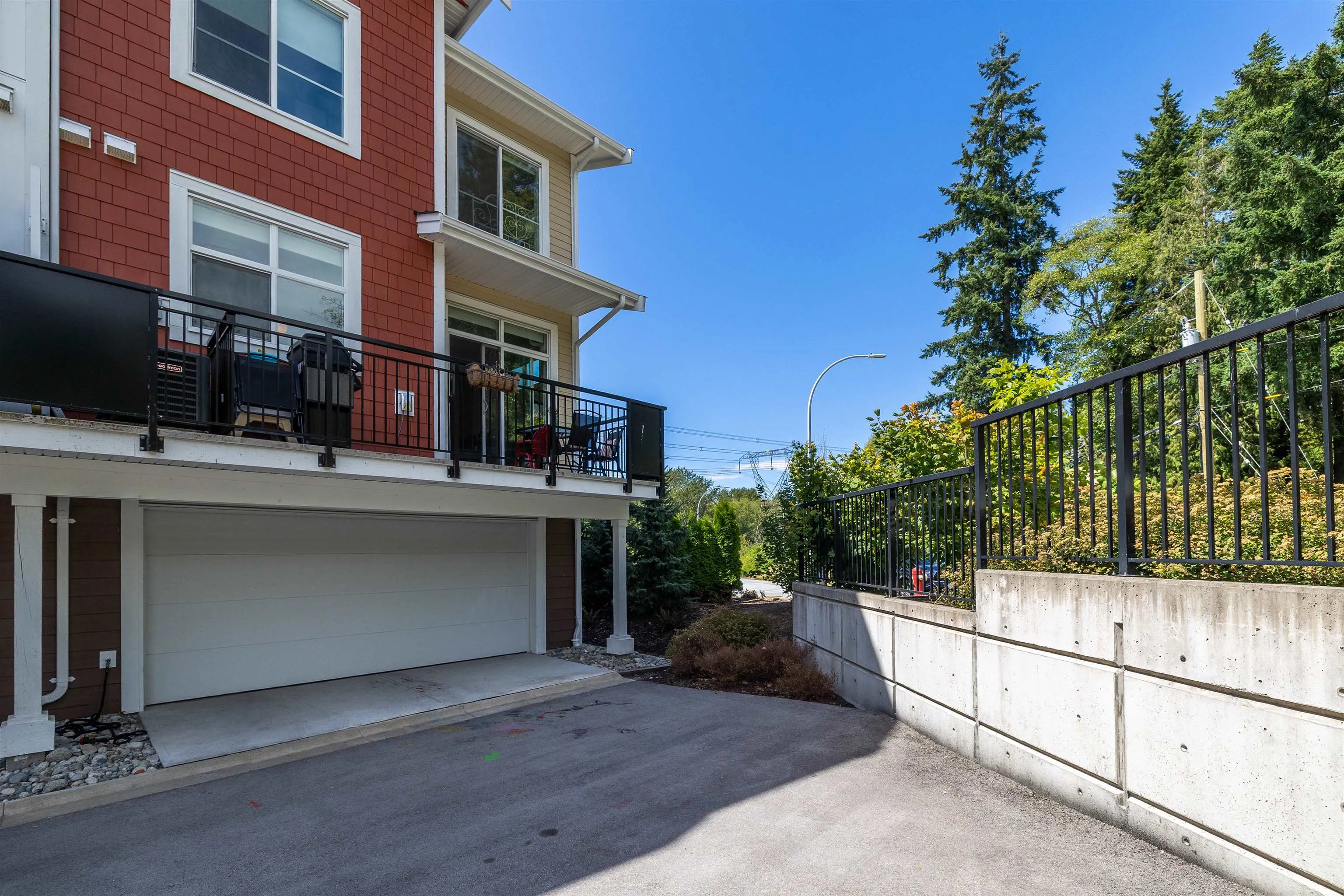 16561 17a Avenue #28