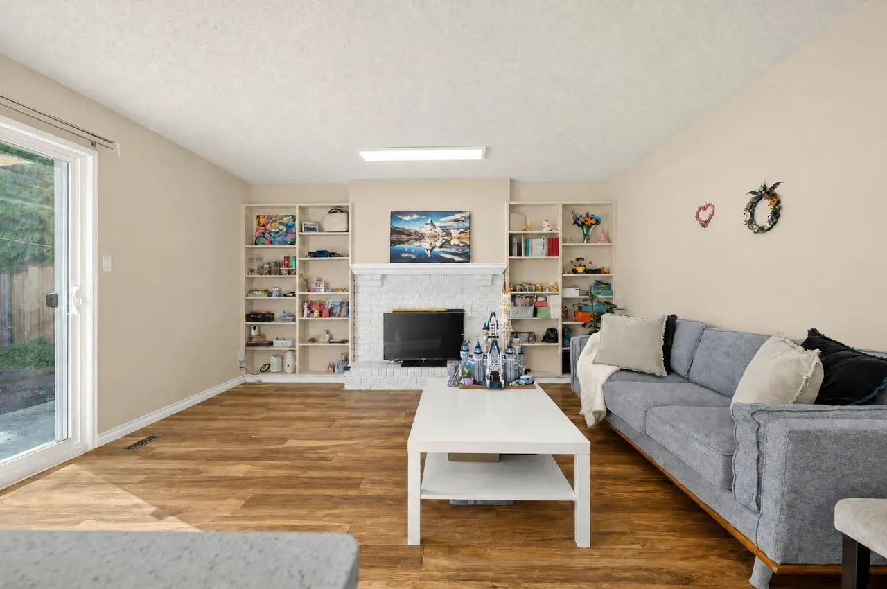 4340 Tiffin Crescent