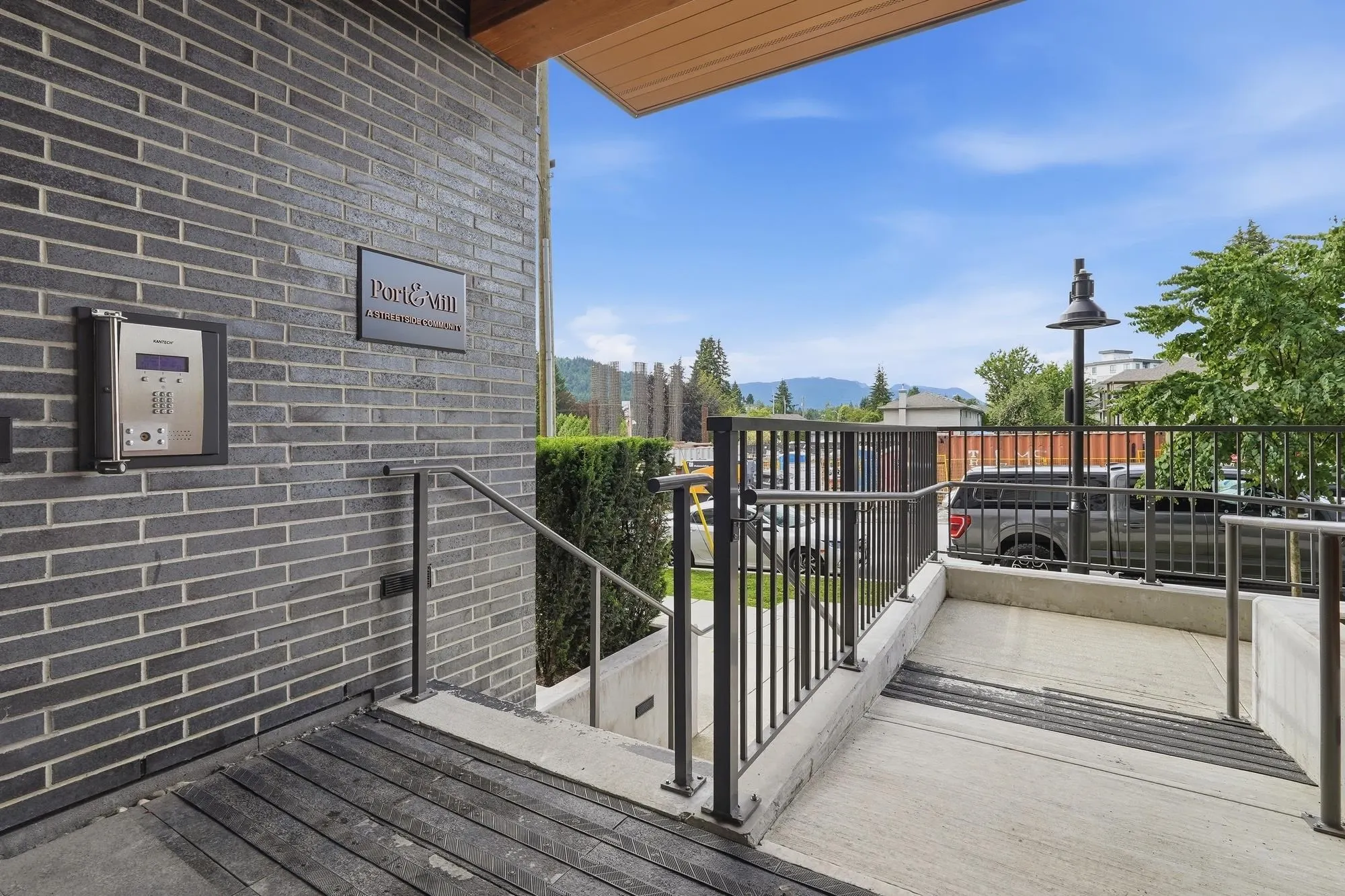 648 Lea Avenue #304