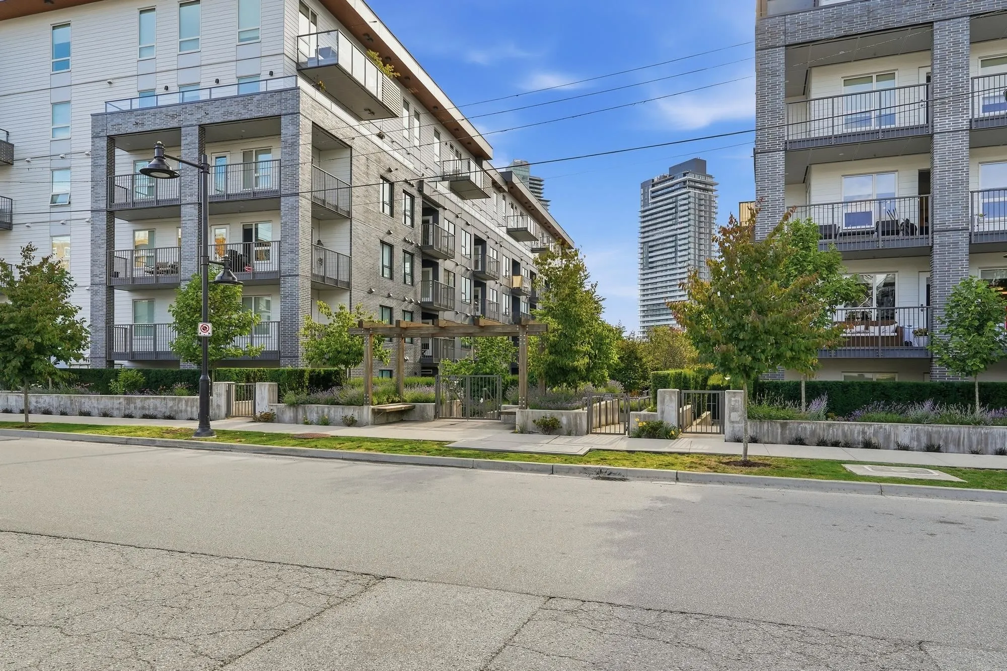 648 Lea Avenue #304