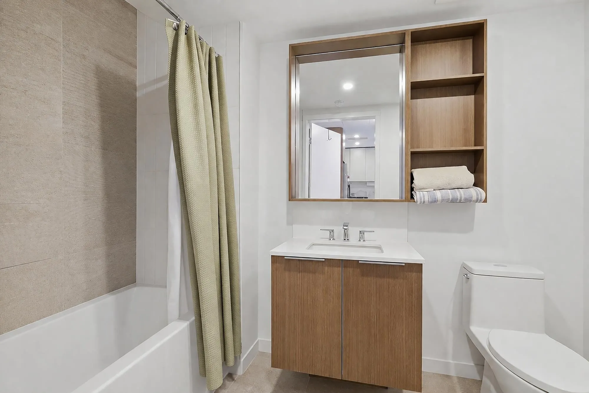 648 Lea Avenue #304