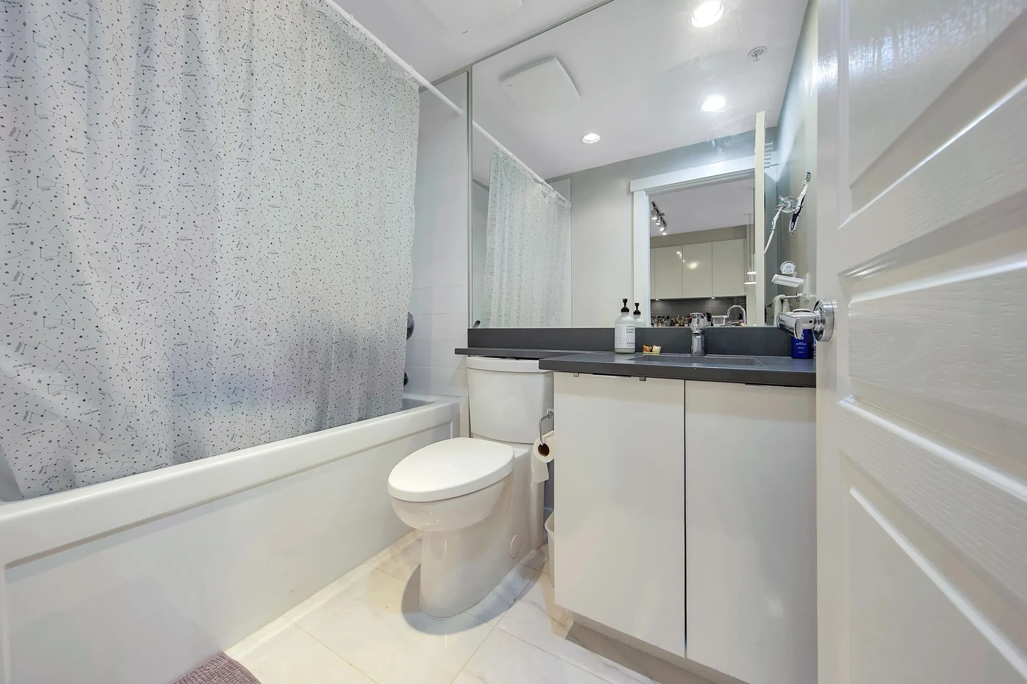 9311 Alexandra Road #521