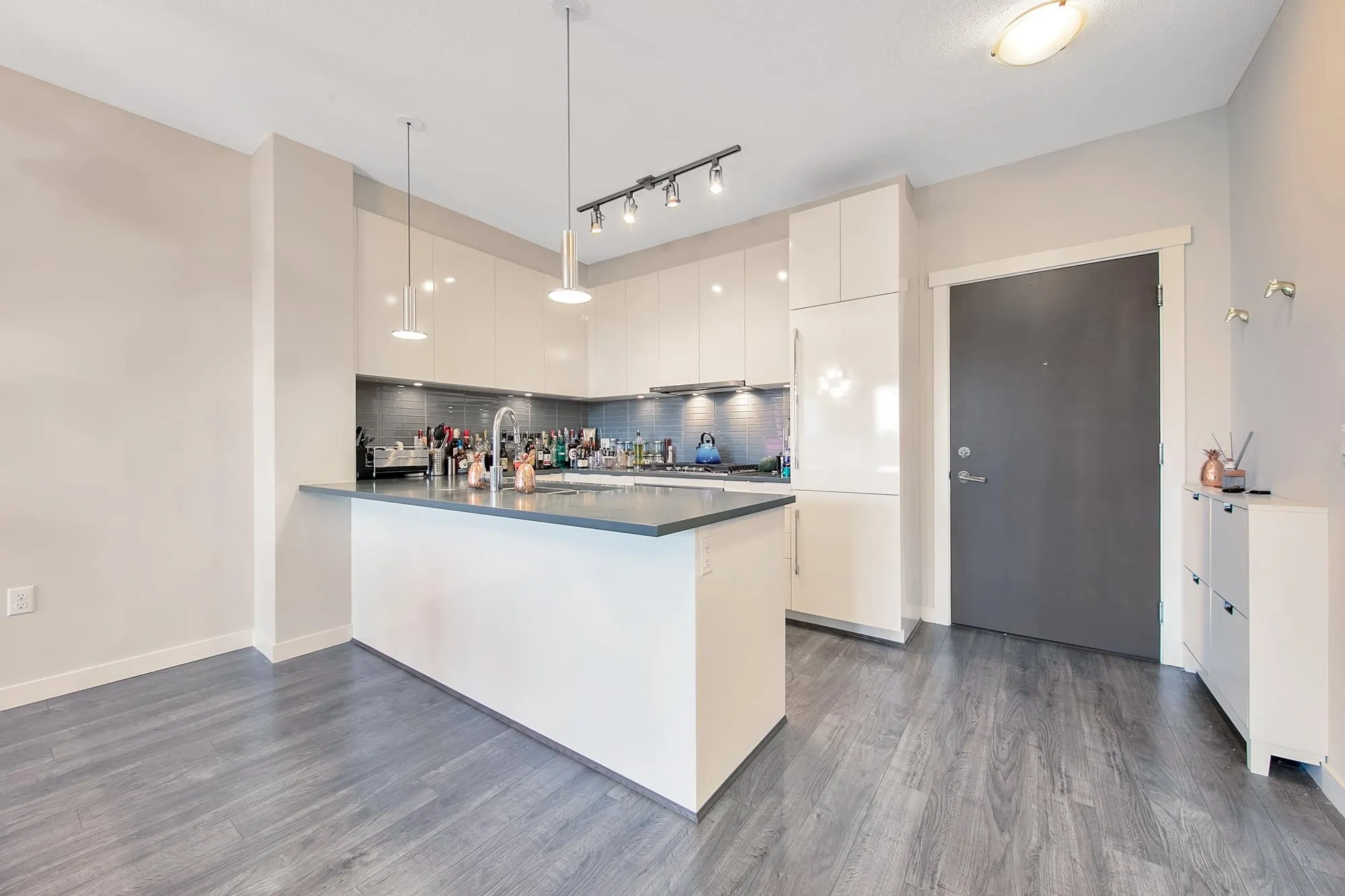 9311 Alexandra Road #521
