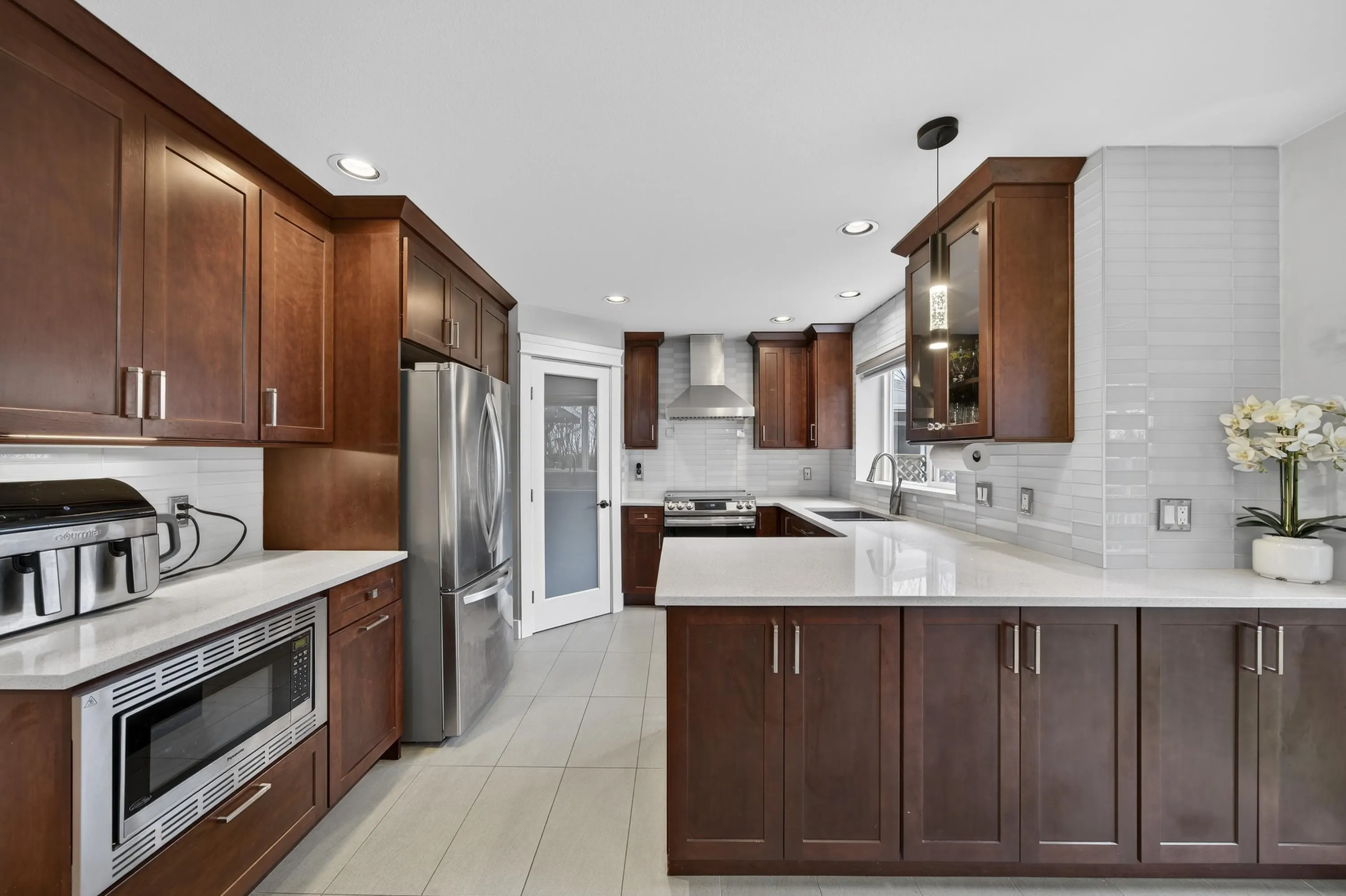 5591 Oliver Drive