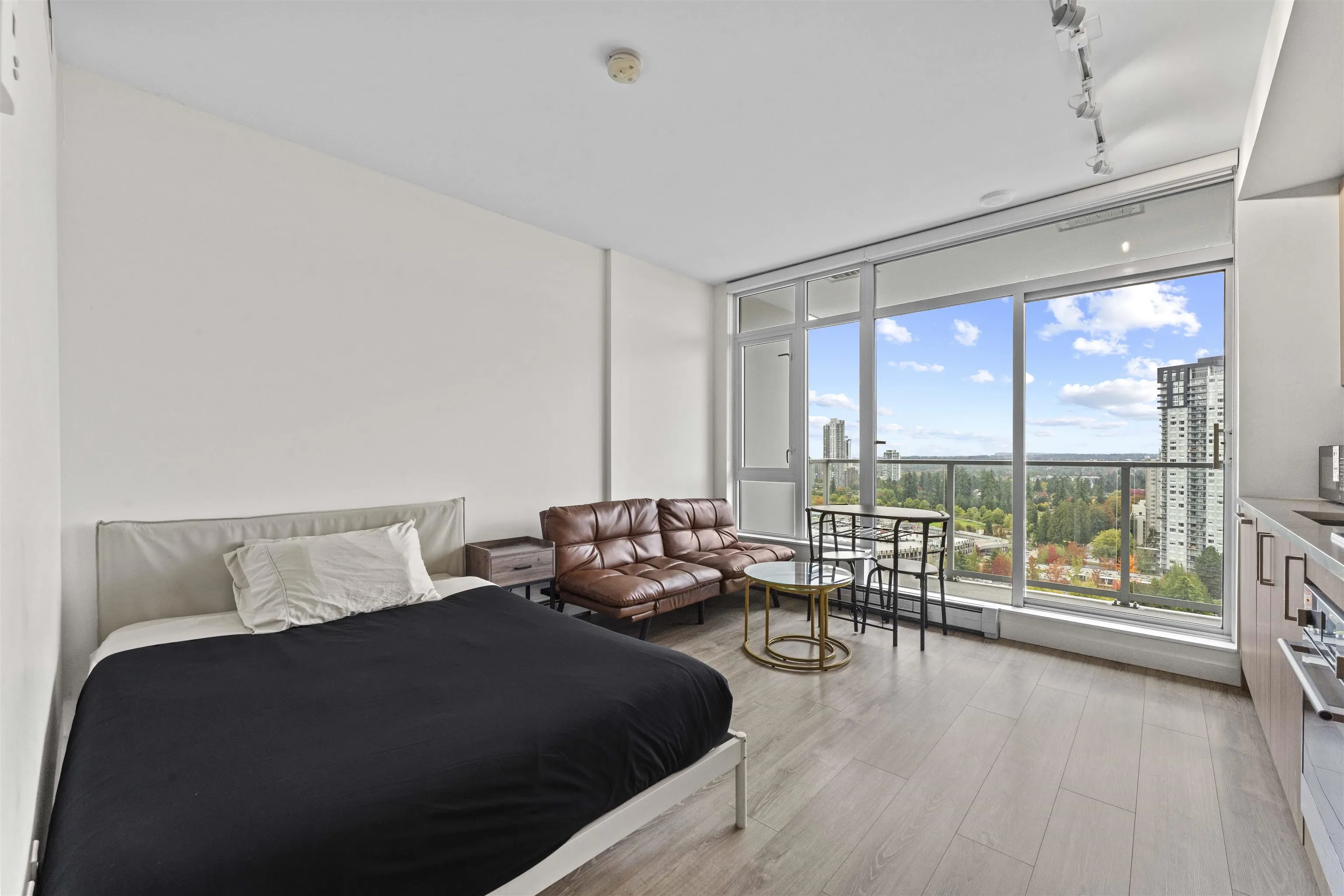 13350 Central Avenue #2109