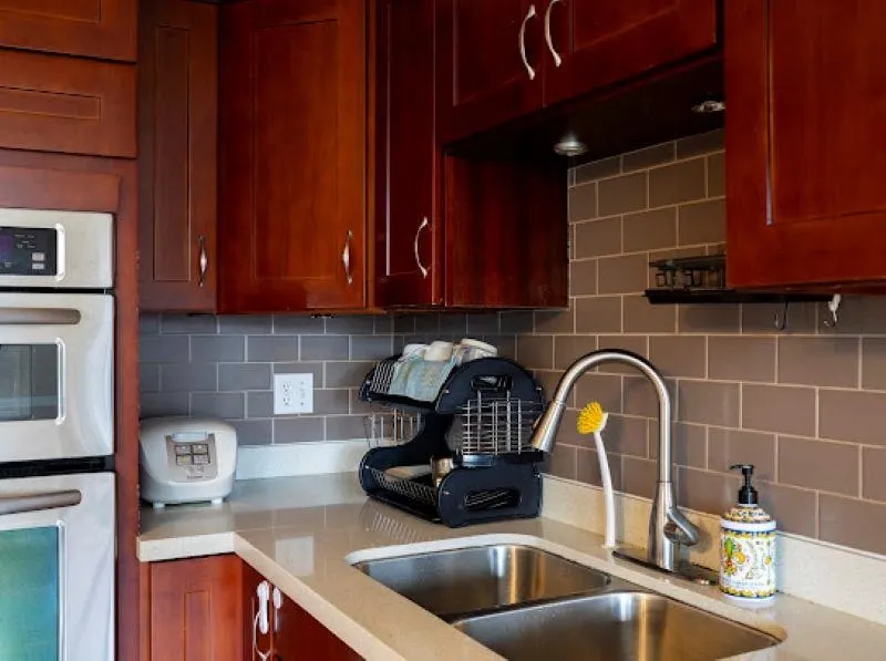 2880 Panorama Drive #103