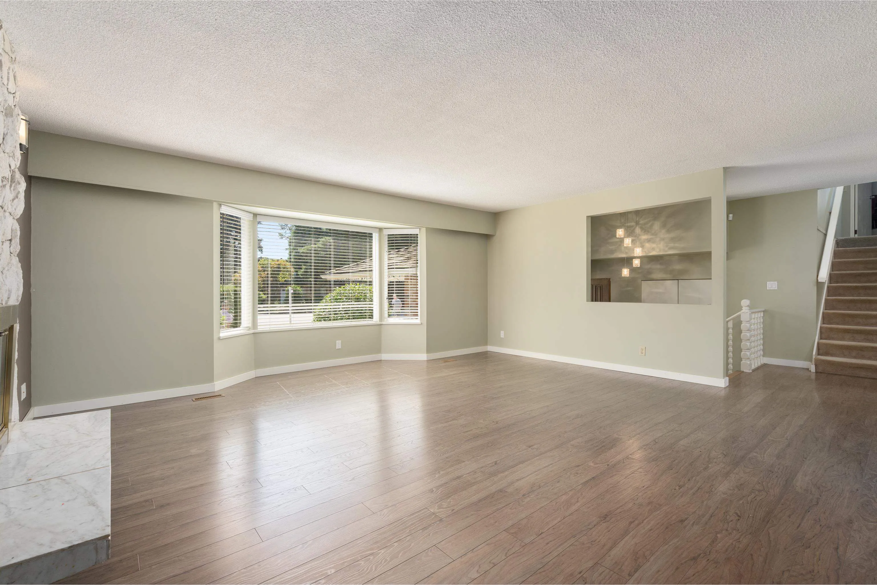 8611 Rideau Drive