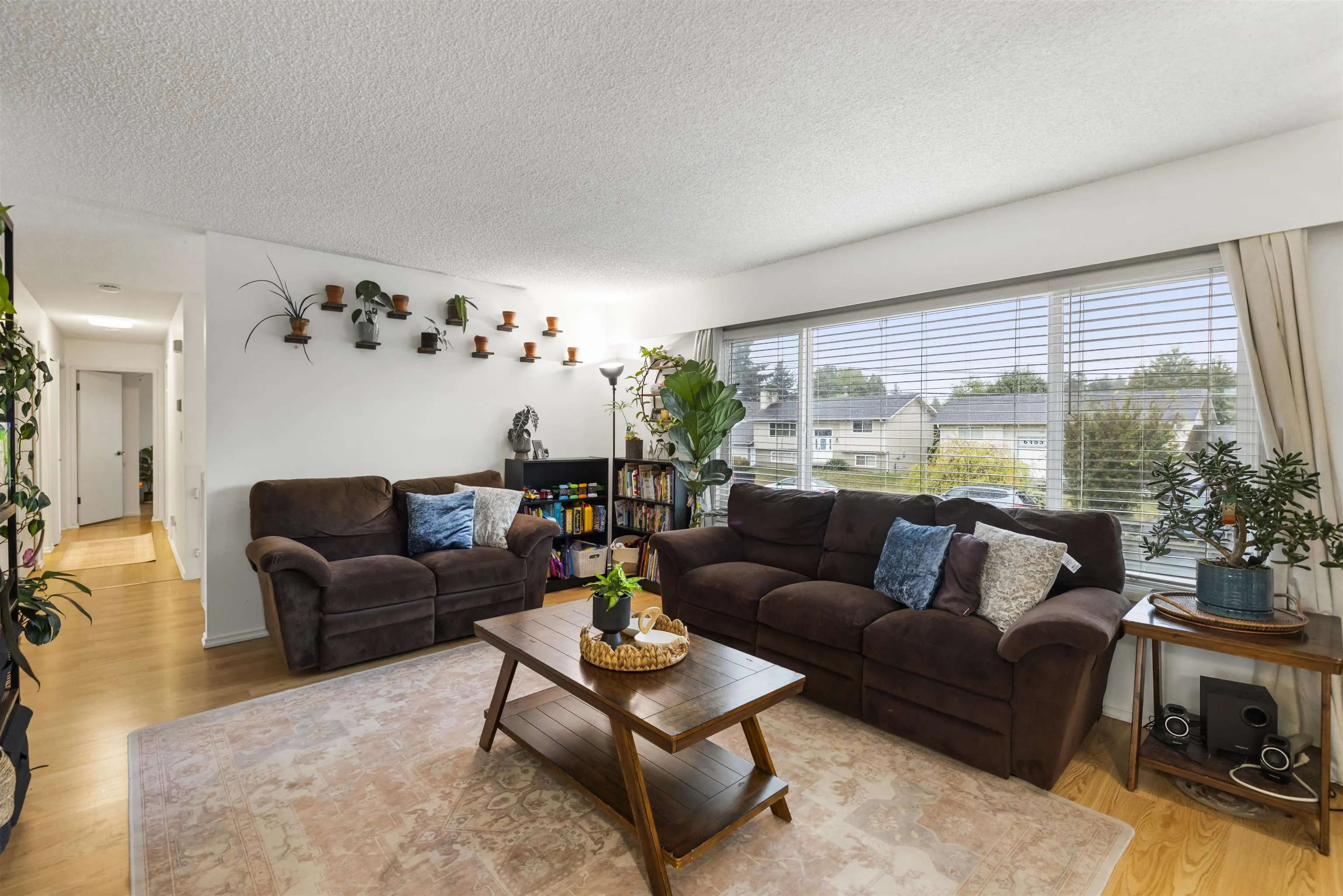 6486 Fern Street