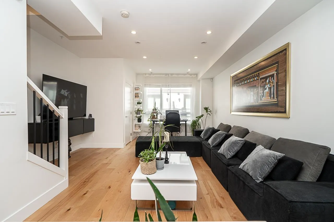 19624 56 Avenue #22