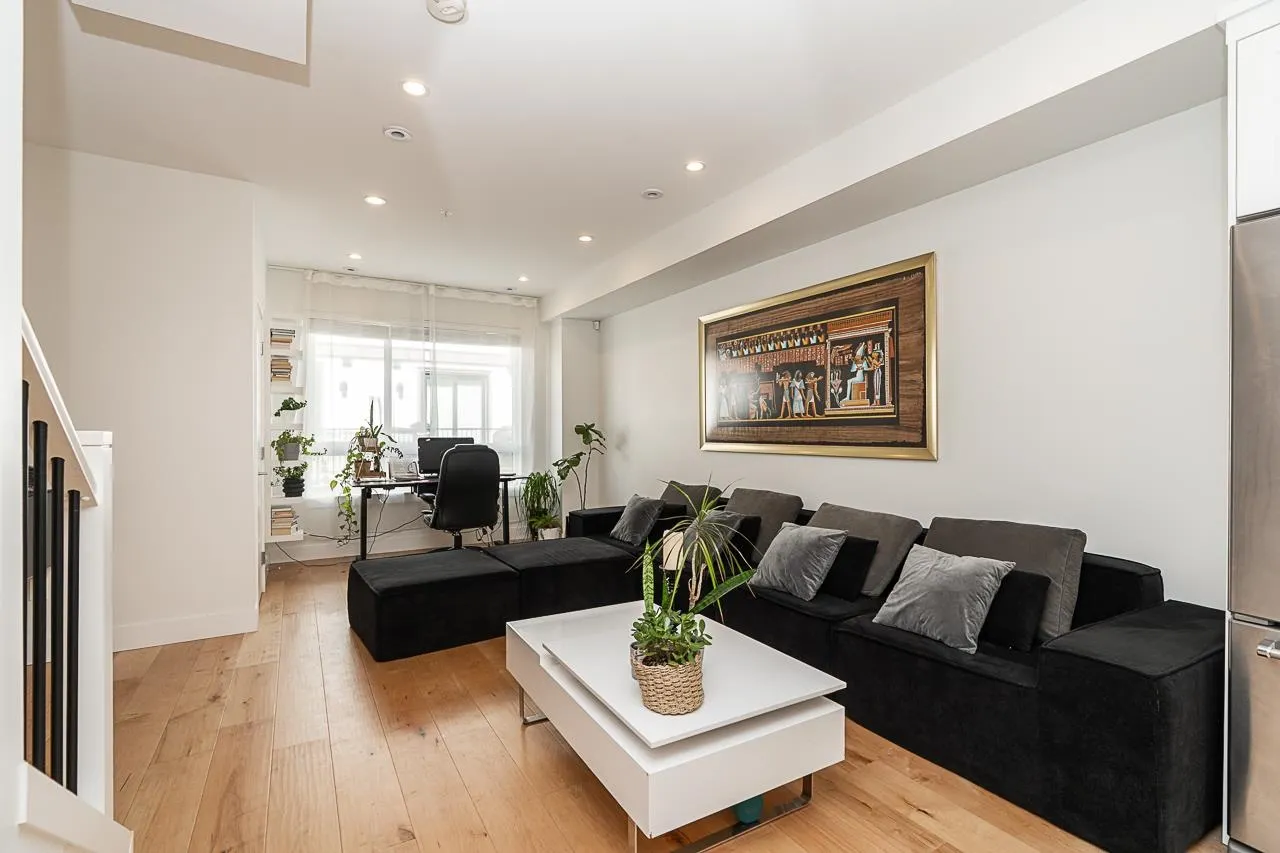 19624 56 Avenue #22