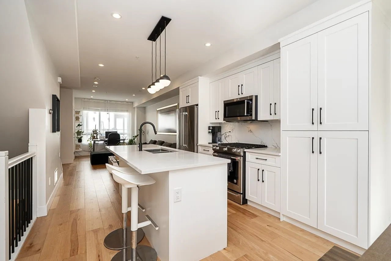 19624 56 Avenue #22
