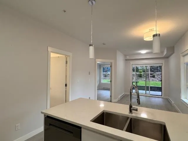 33886 Pine #112