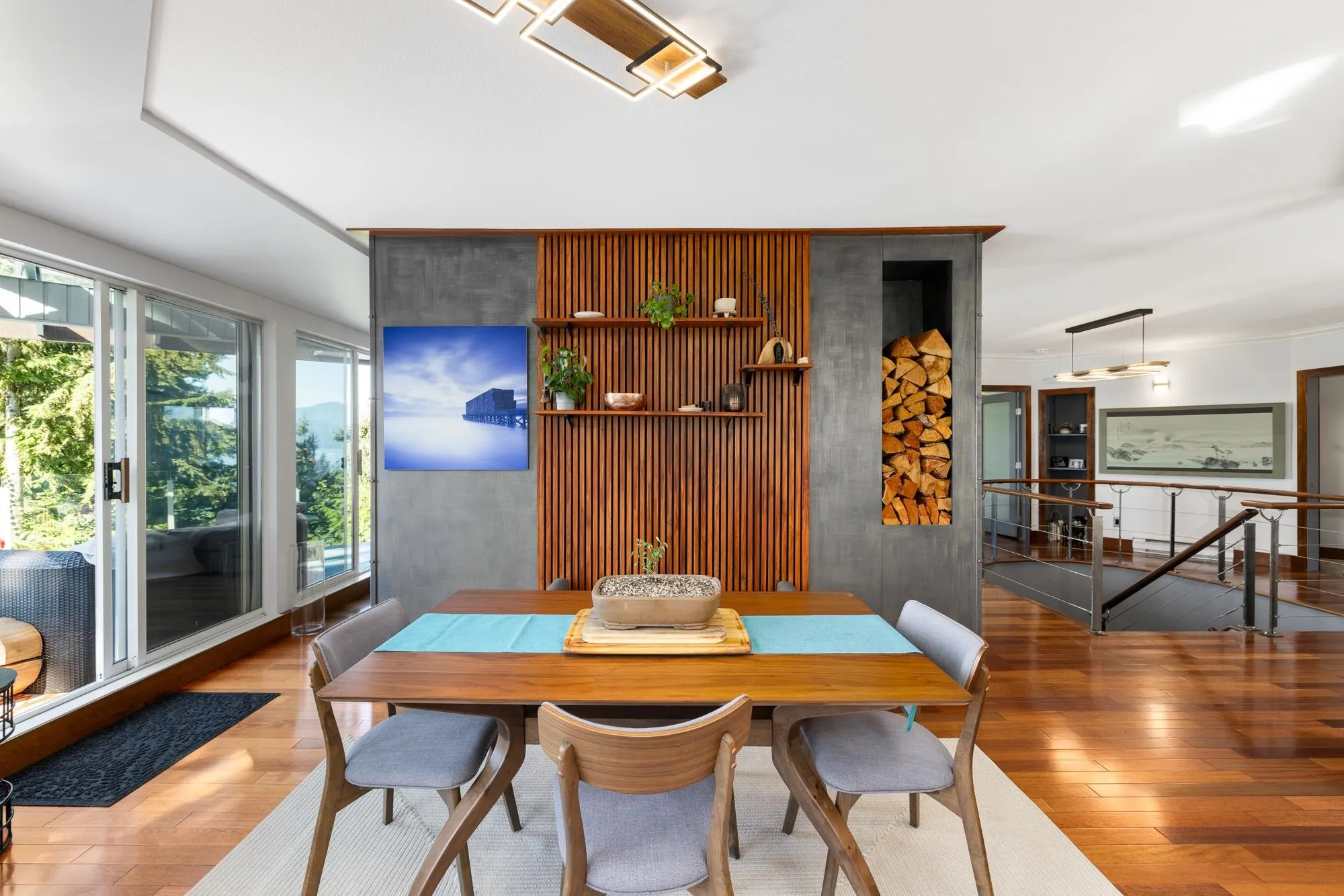 350 Bayview Place