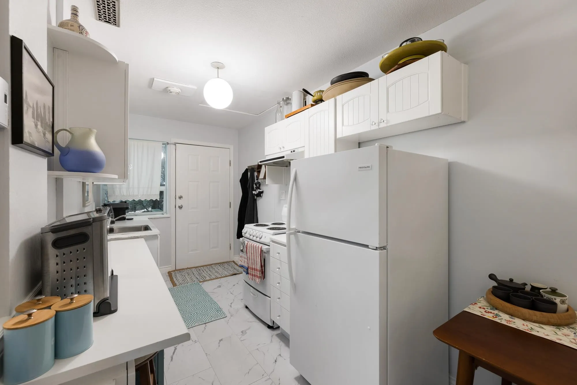 350 Bayview Place