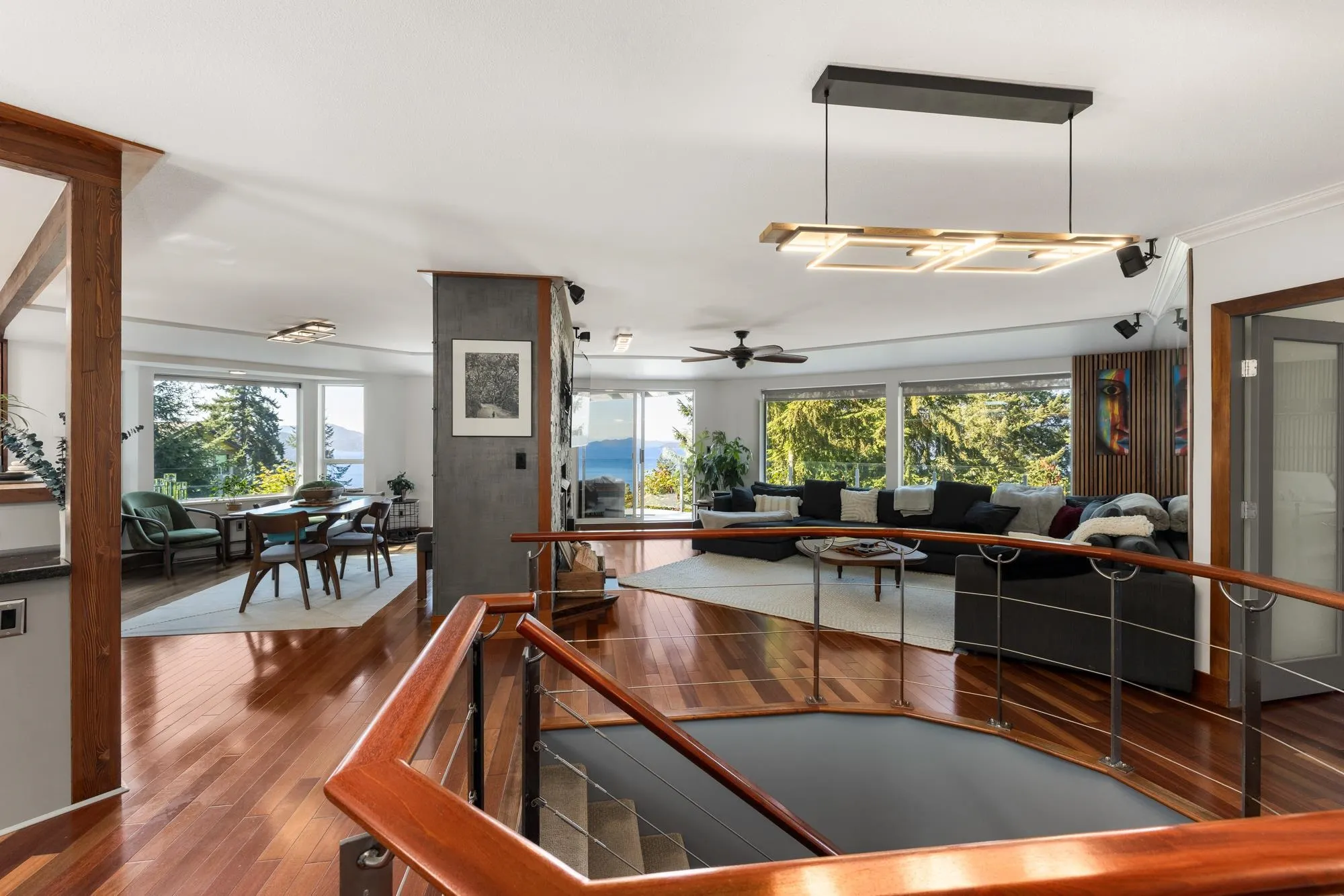350 Bayview Place