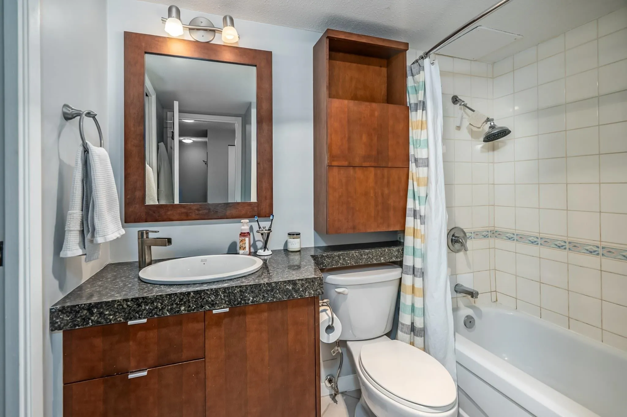 6655 Lynas Lane #111