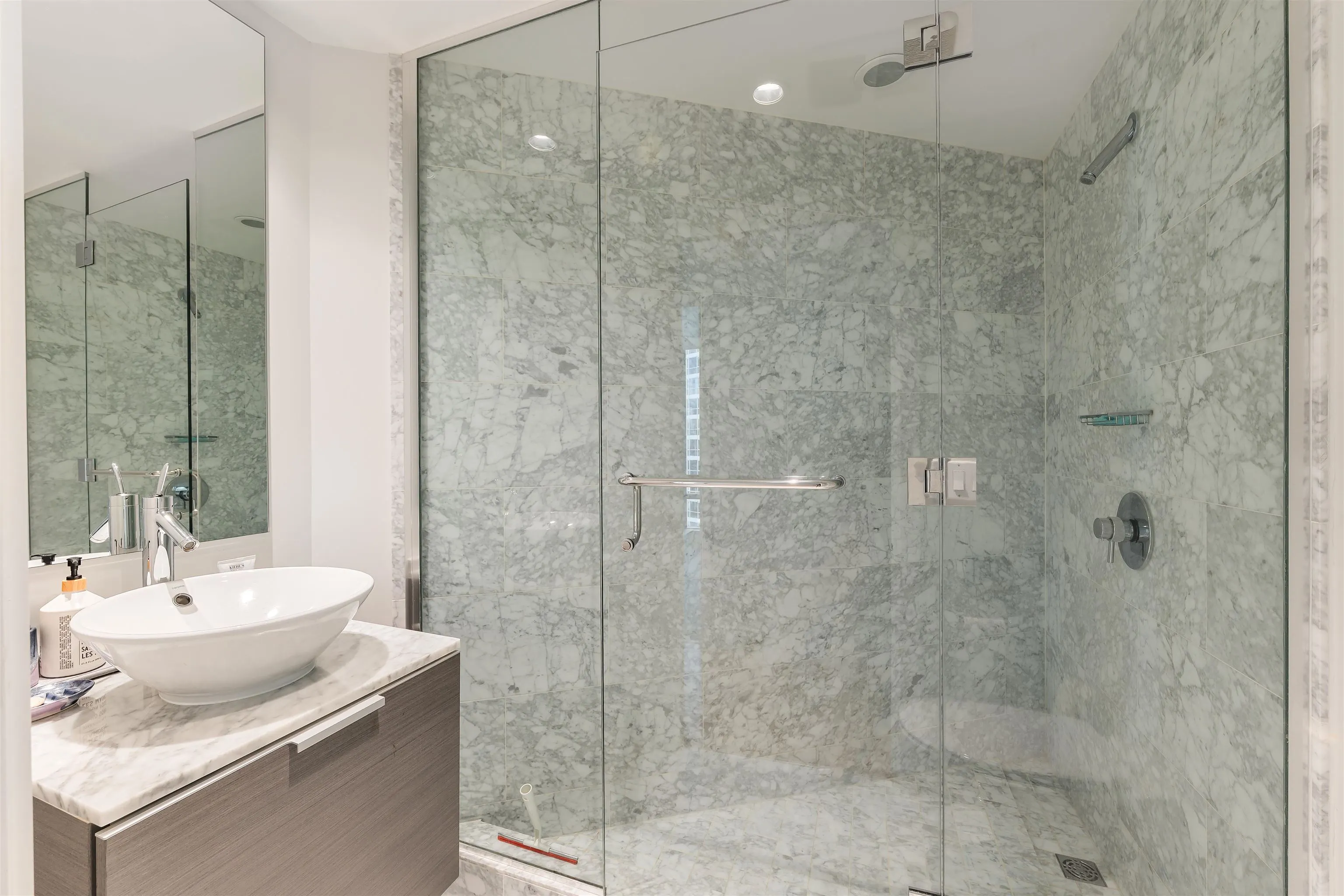 1111 Alberni Street #1809