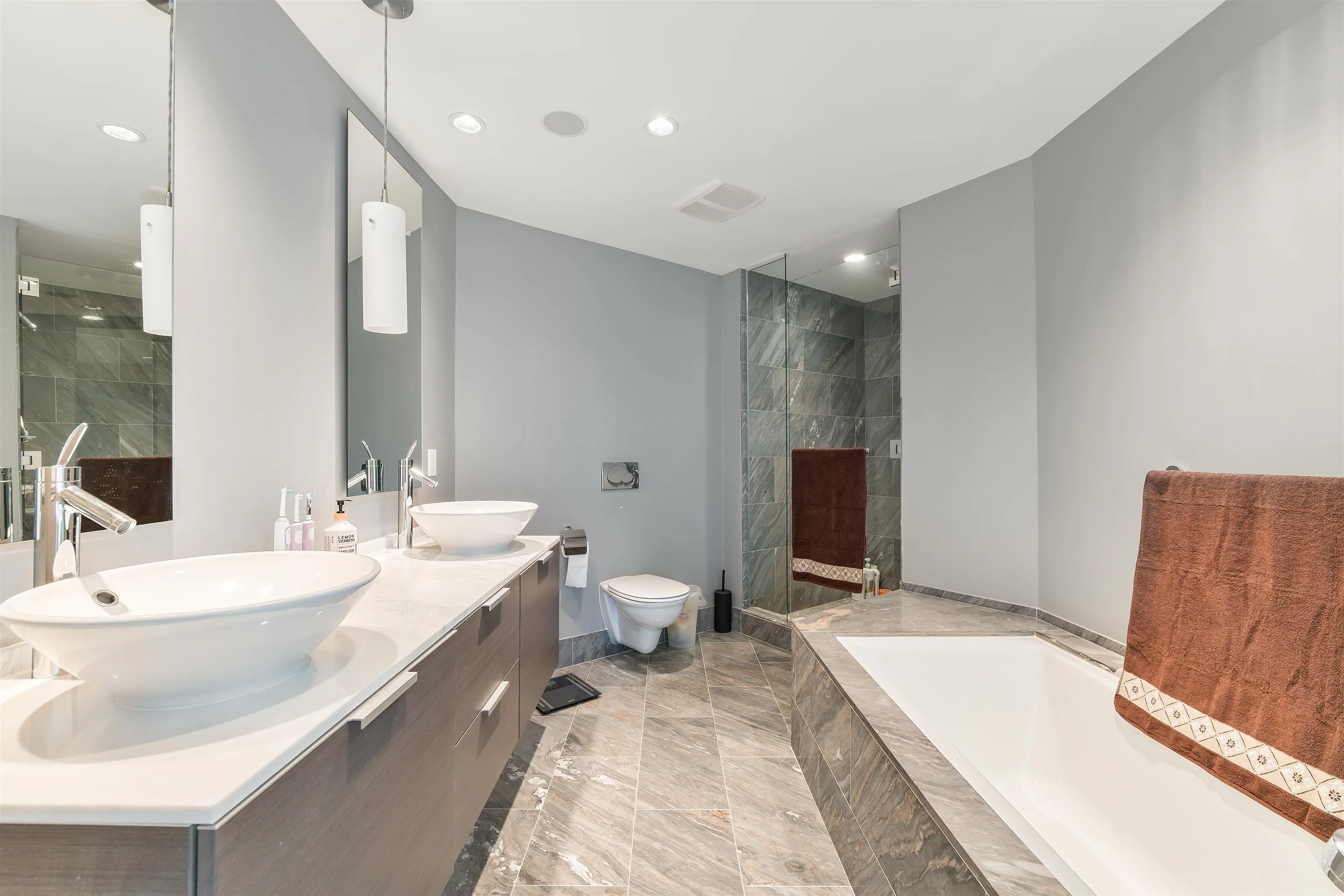 1111 Alberni Street #1809