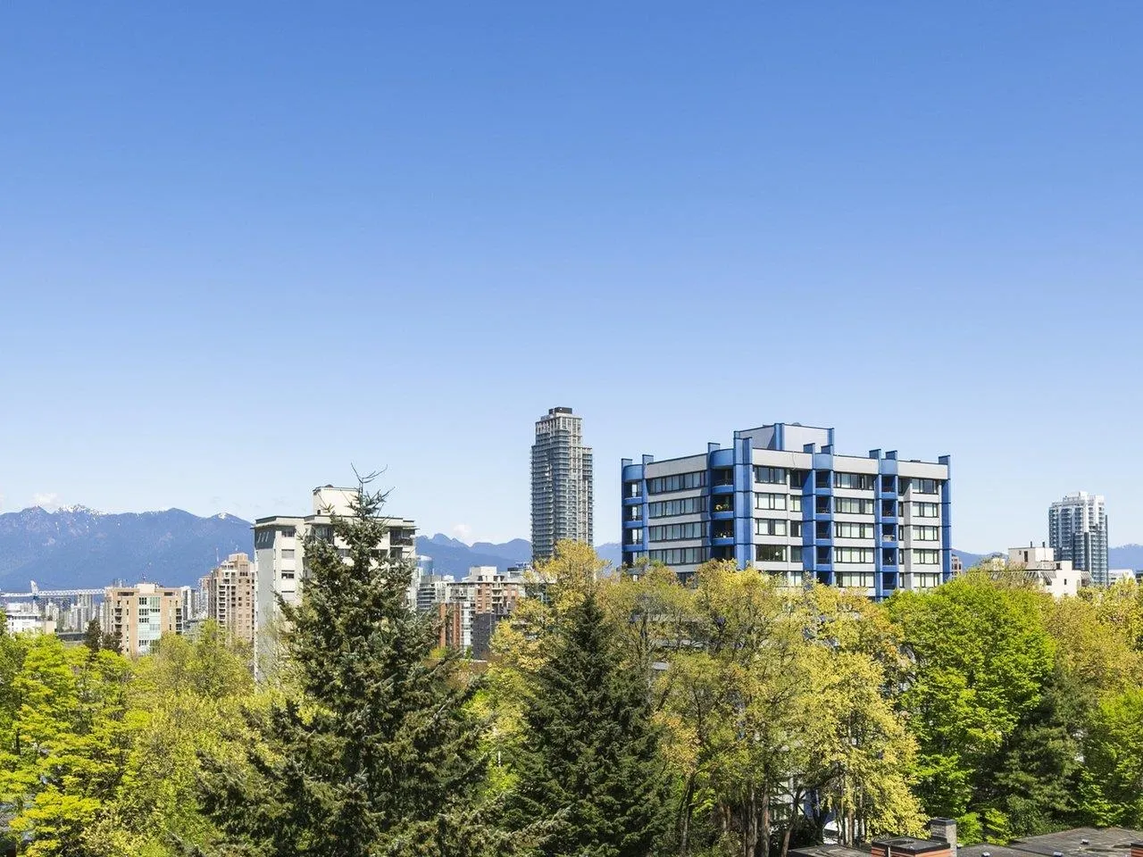 1685 W 14th Avenue #900