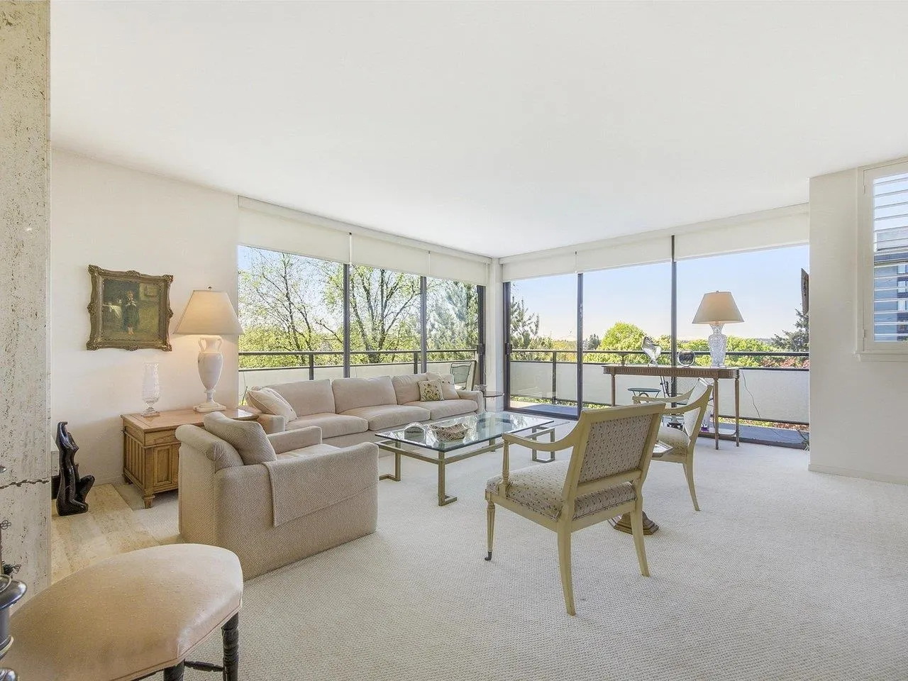 1685 W 14th Avenue #900