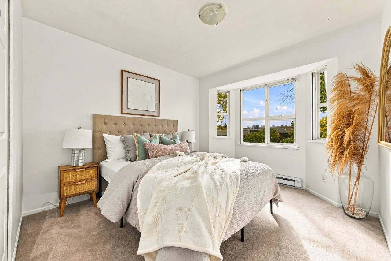 650 Roche Point Drive #62